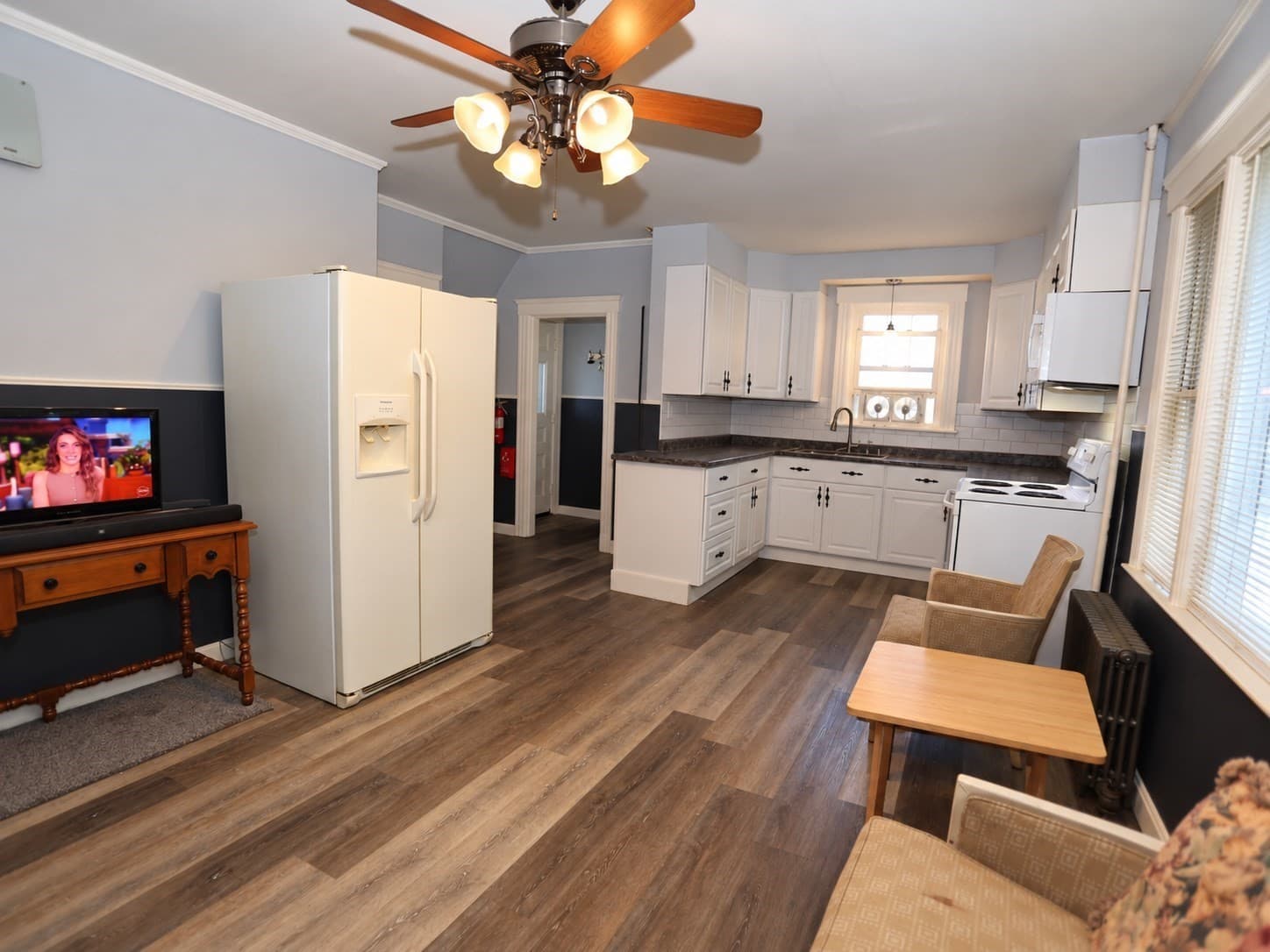 Single Family Residence at 46 Barrett Ave, Worcester MA 01605, photo 2 of 19