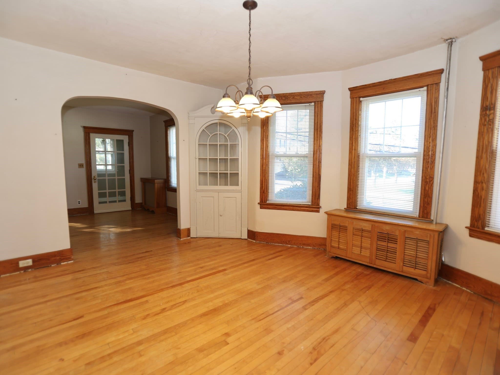 Single Family Residence at 46 Barrett Ave, Worcester MA 01605, photo 6 of 19