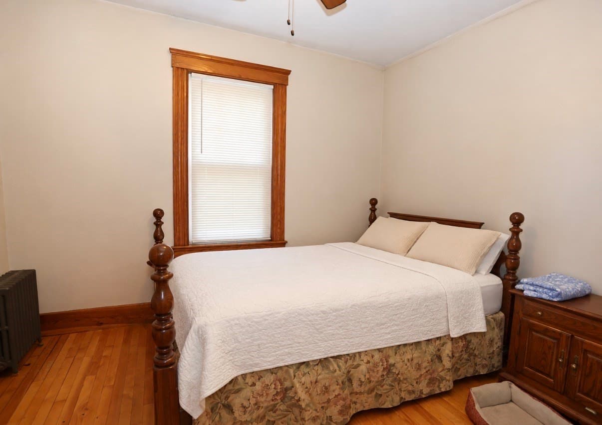 Single Family Residence at 46 Barrett Ave, Worcester MA 01605, photo 12 of 19