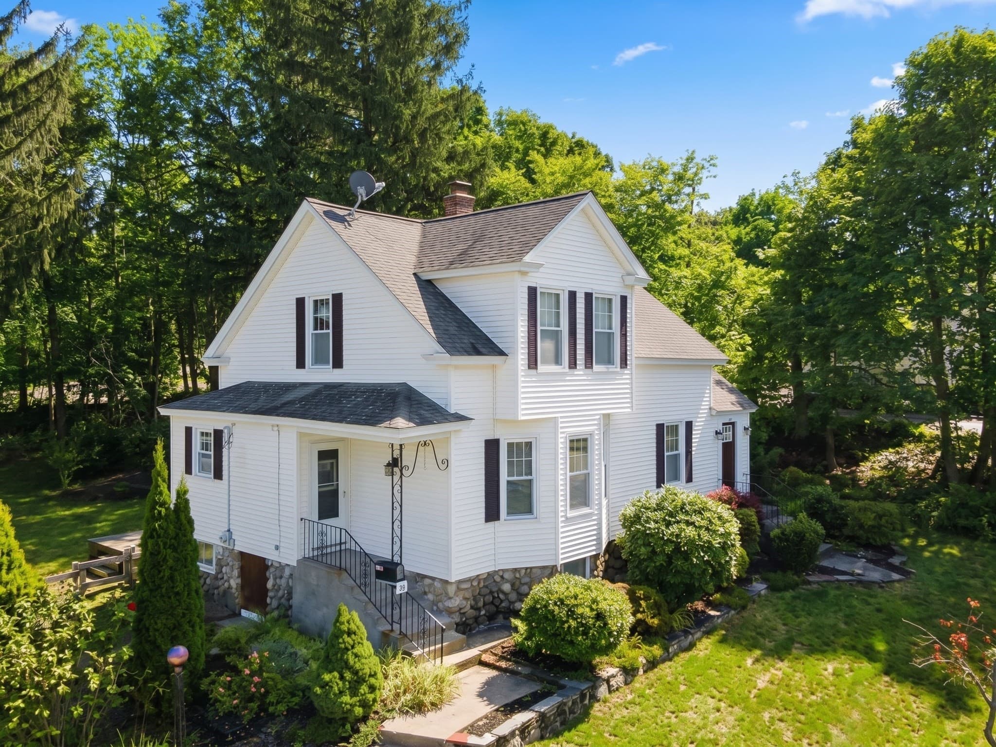 46 Barrett Ave, Worcester MA 01605