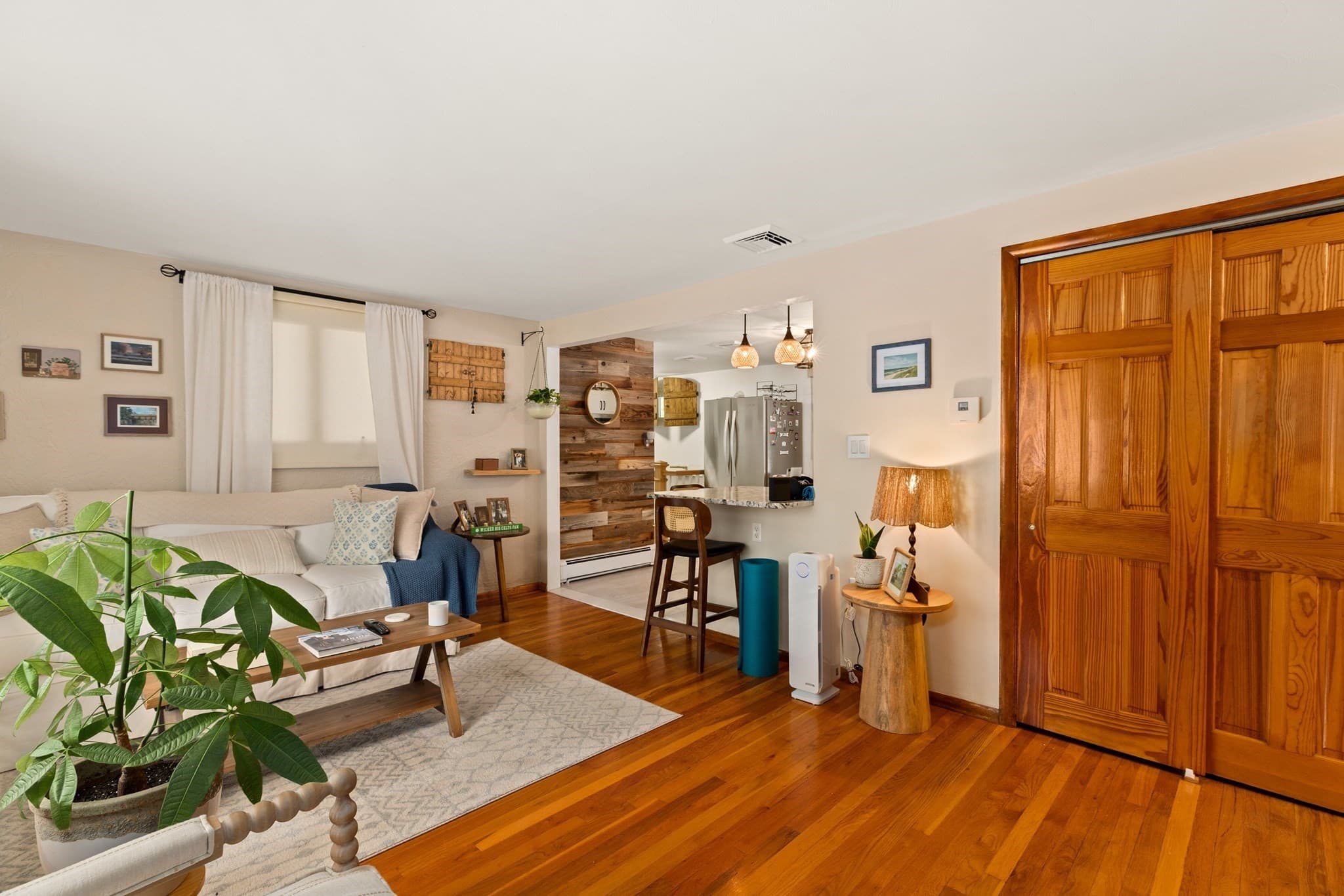 Single Family Residence at 1430 Shawsheen St, Tewksbury MA 01876, Tewksbury, photo 2 of 31