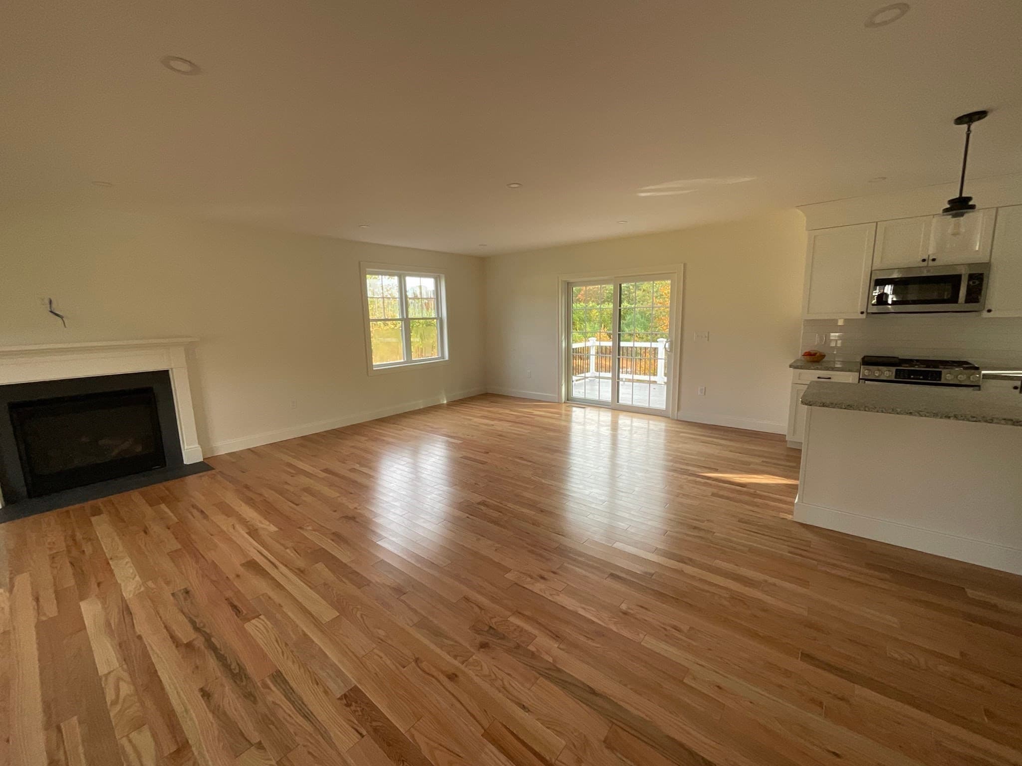Single Family Residence at 10 Boxberry Lane, Freetown MA 02717, photo 5 of 15