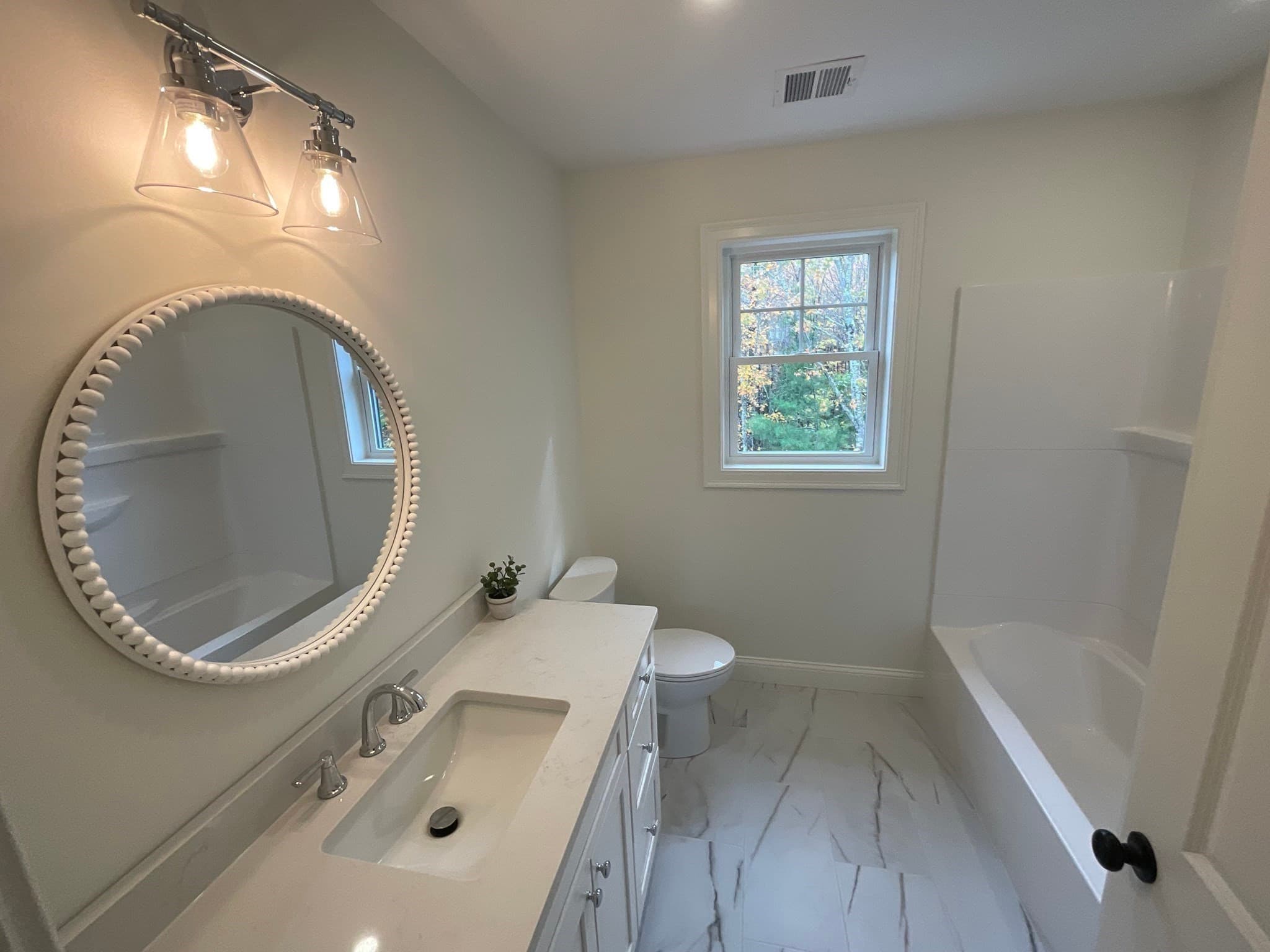 Single Family Residence at 10 Boxberry Lane, Freetown MA 02717, photo 11 of 15