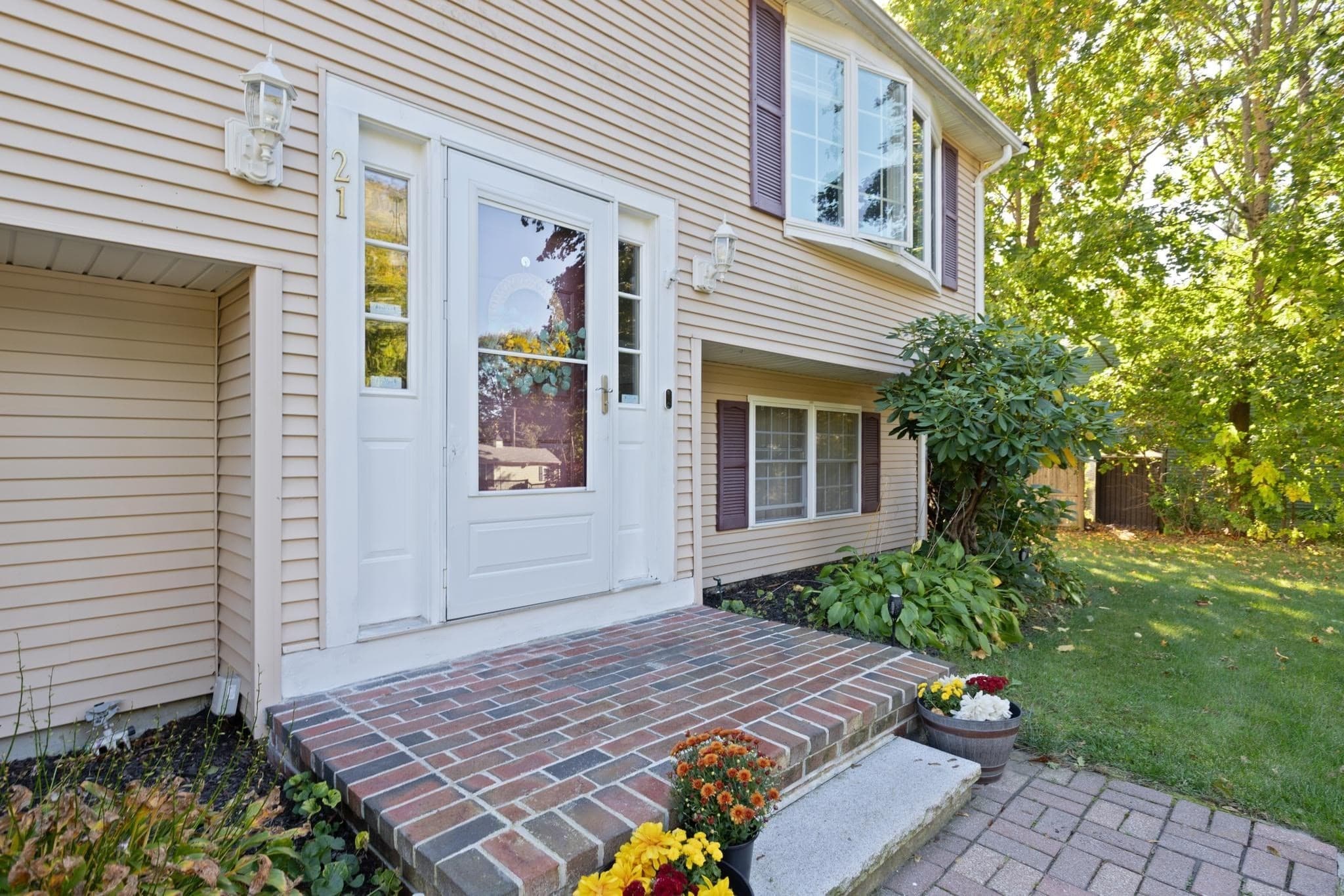 Single Family Residence at 21 Wales Ave, Stoughton MA 02072, photo 3 of 26