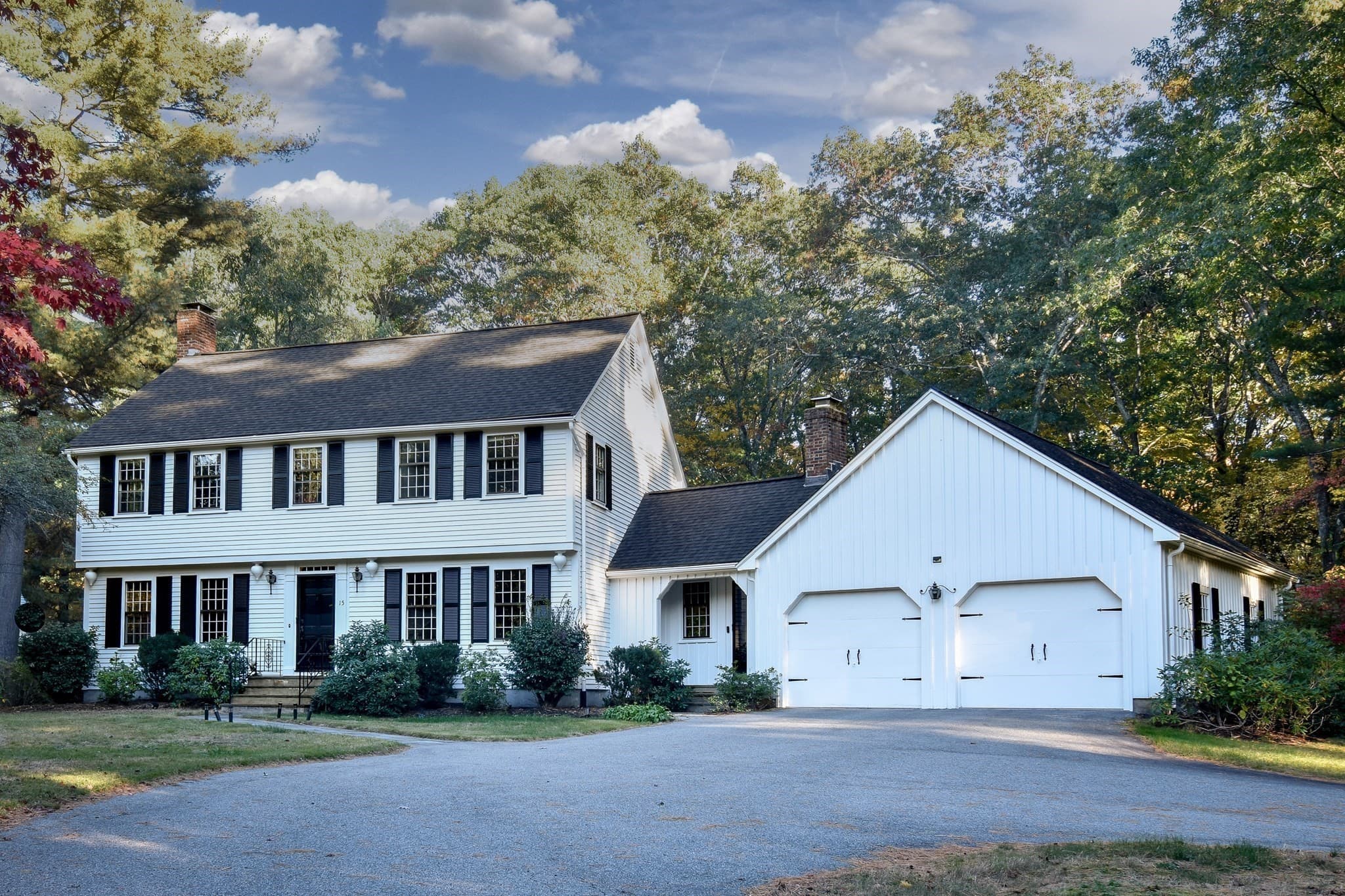 15 Juniper Ln, Dover MA 02030