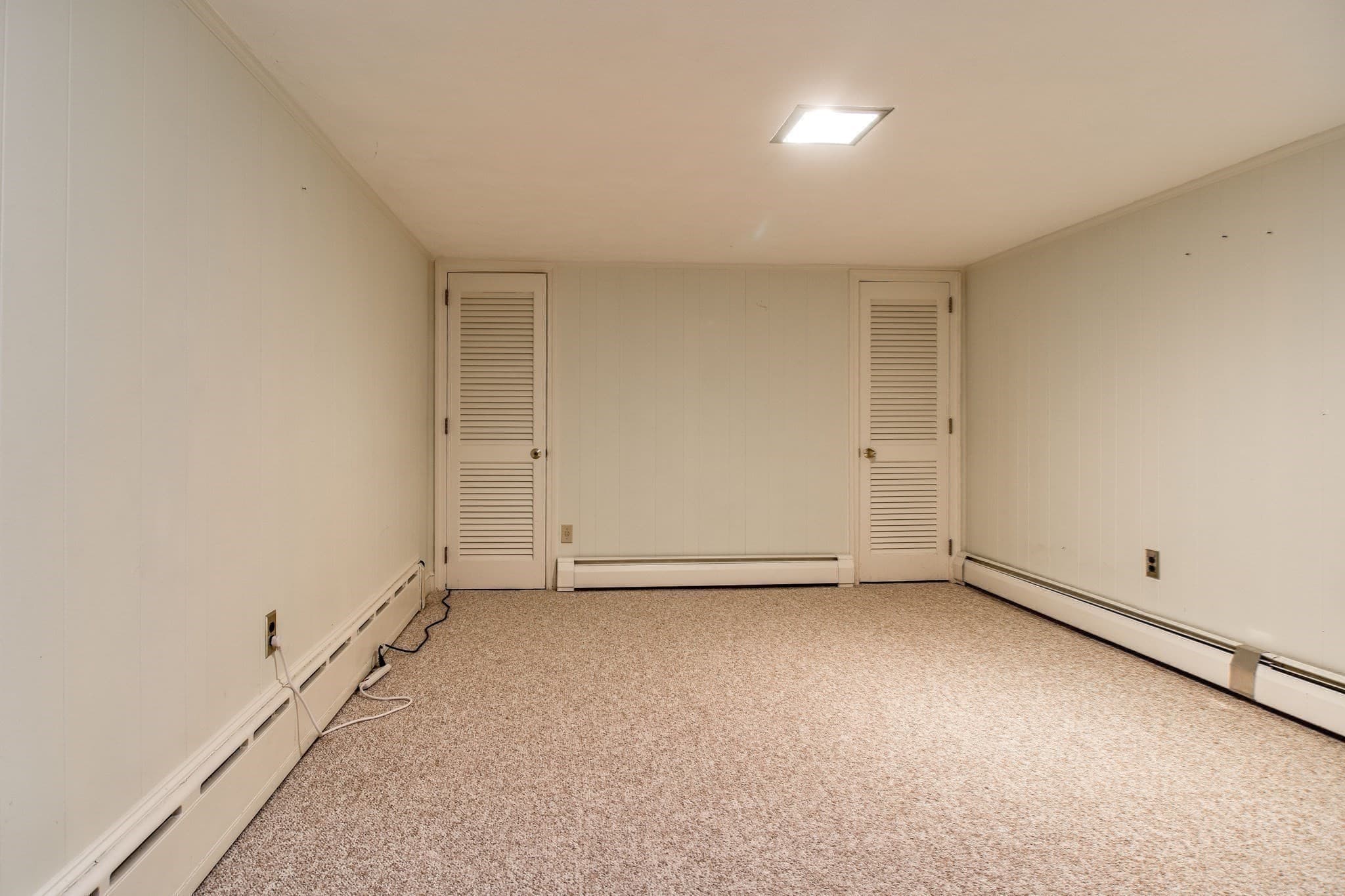 Single Family Residence at 15 Juniper Ln, Dover MA 02030, photo 20 of 23