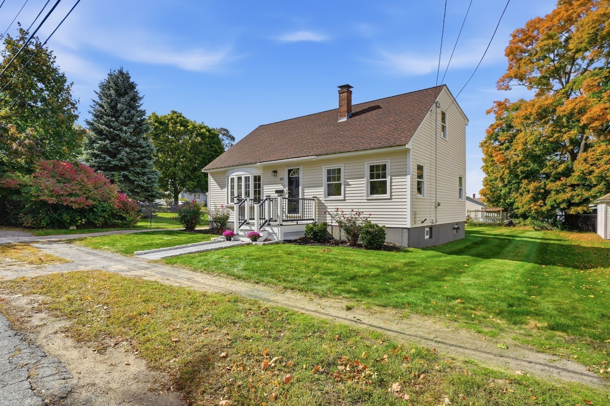 Single Family Residence at 49 Vernon St, Haverhill MA 01835, photo 7 of 40