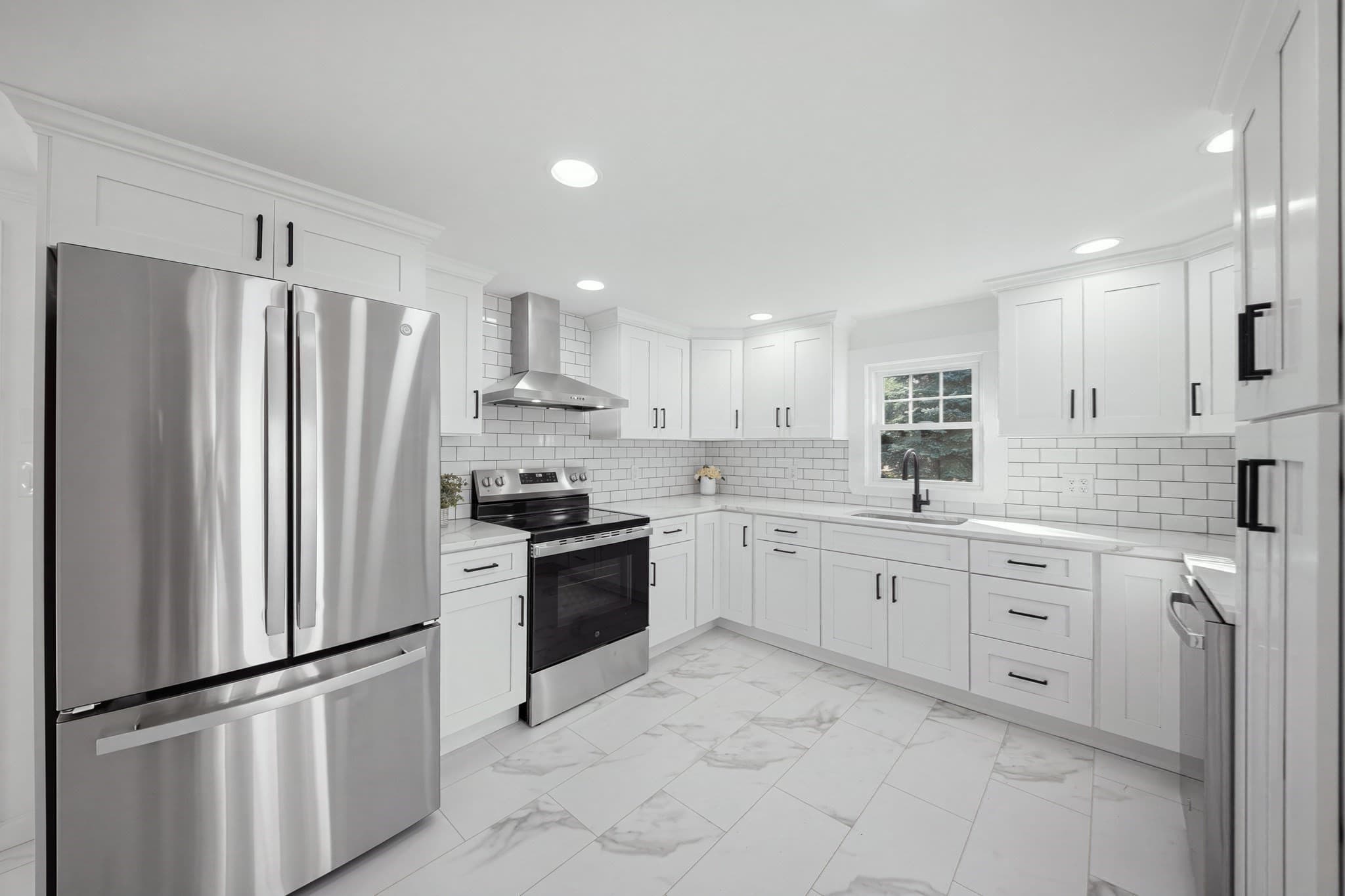 Single Family Residence at 49 Vernon St, Haverhill MA 01835, photo 8 of 40