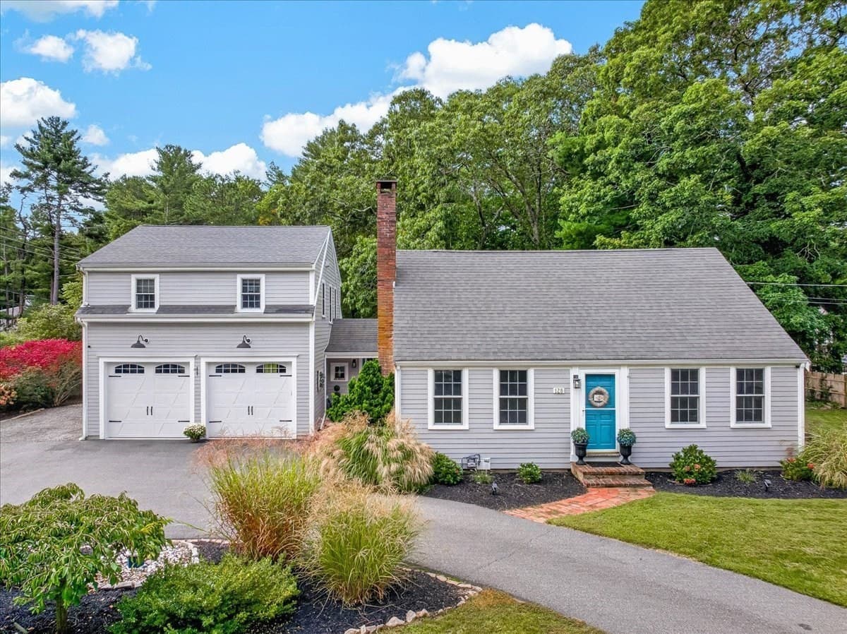 128 Bayridge Ln, Duxbury MA 02332