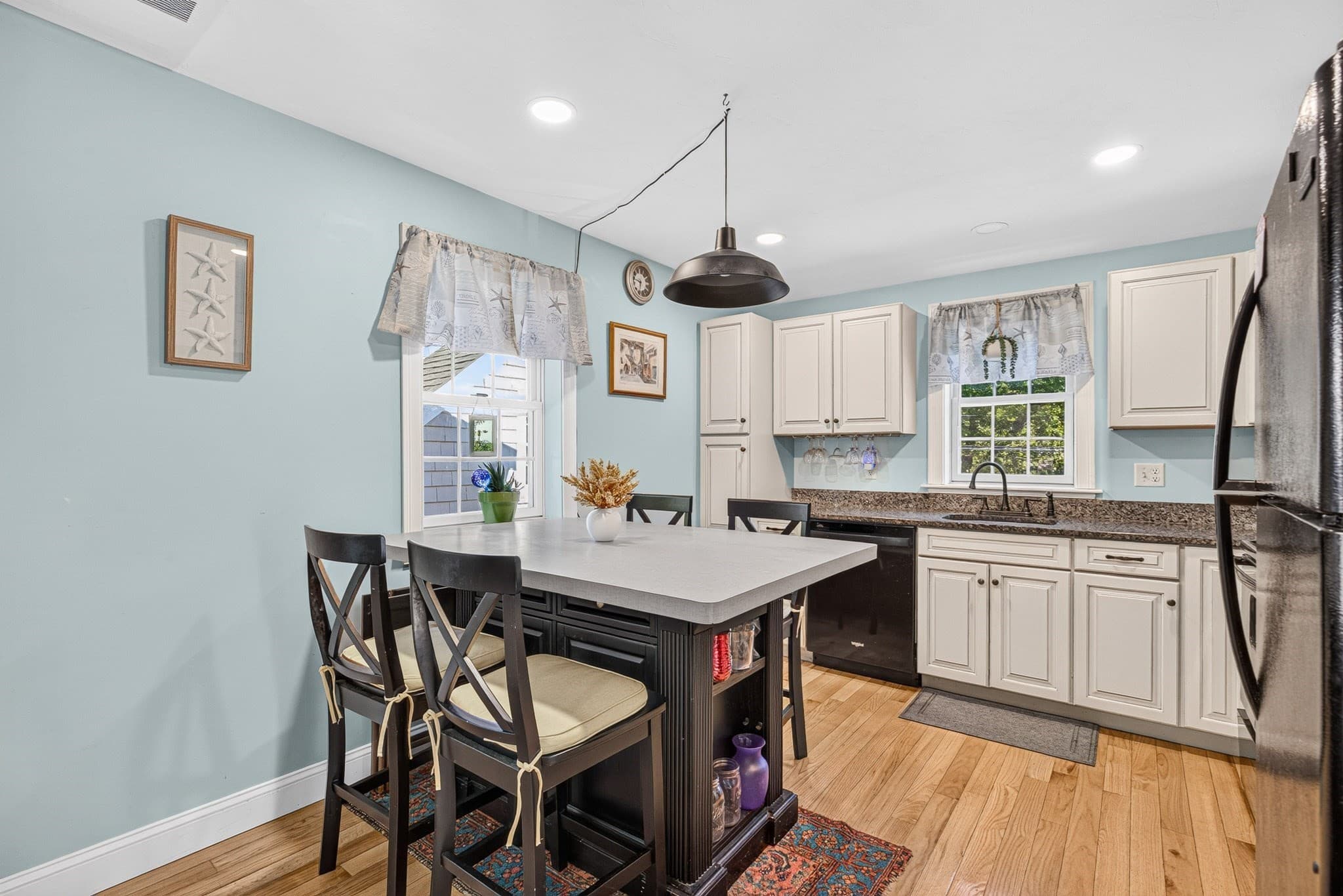 Single Family Residence at 128 Bayridge Ln, Duxbury MA 02332, photo 28 of 41