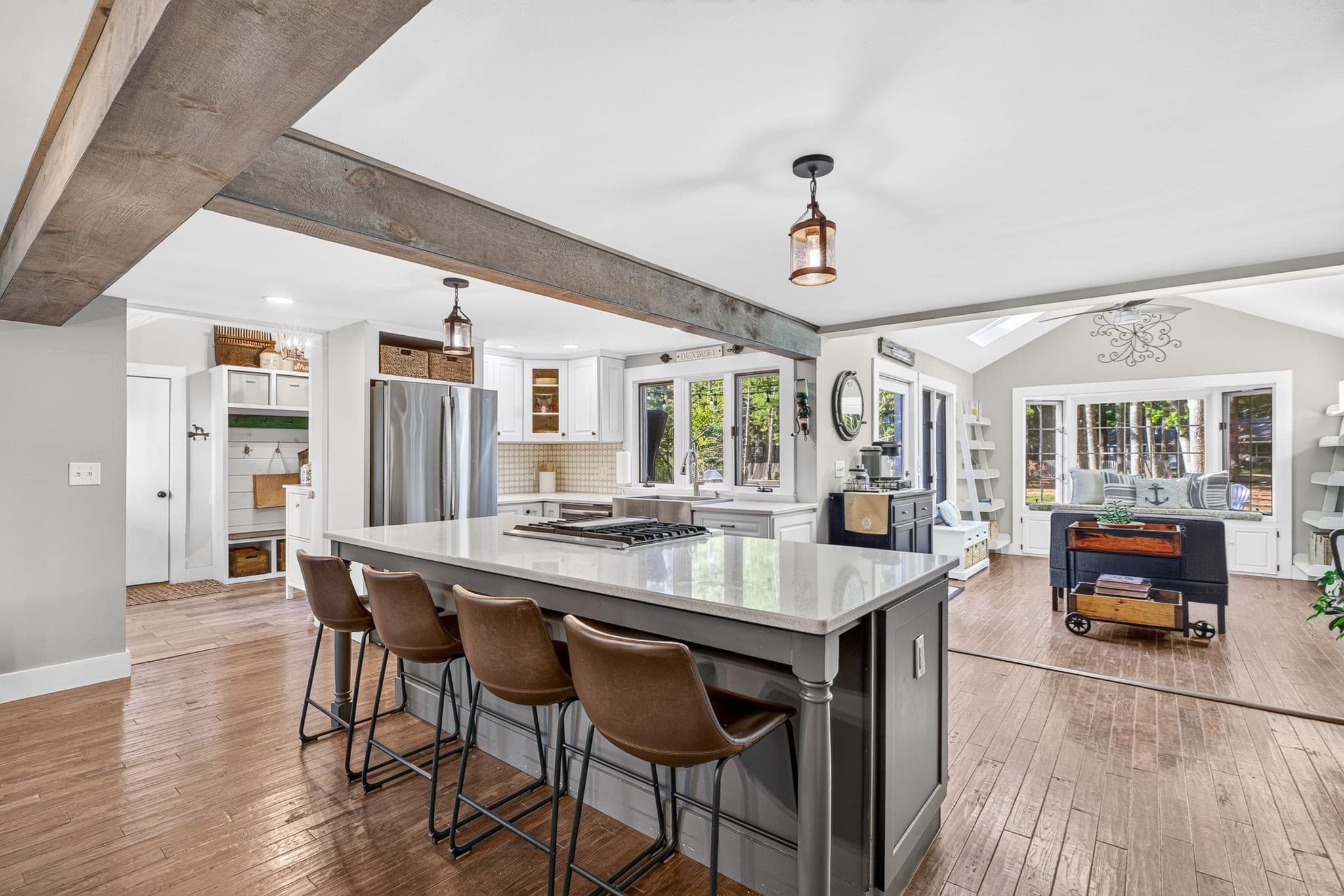 Single Family Residence at 128 Bayridge Ln, Duxbury MA 02332, photo 10 of 41