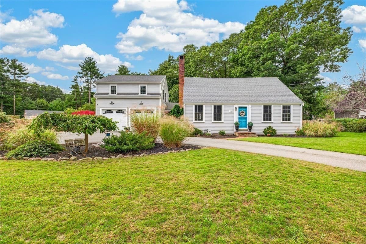 Single Family Residence at 128 Bayridge Ln, Duxbury MA 02332, photo 39 of 41