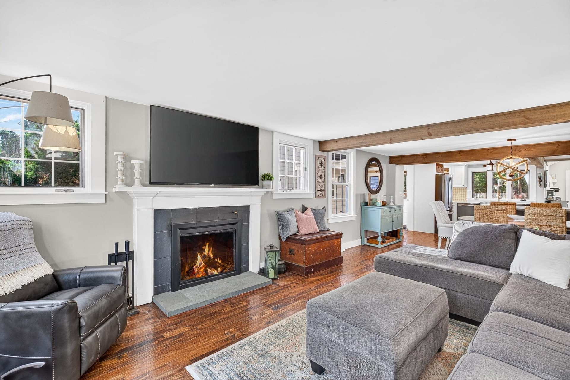 Single Family Residence at 128 Bayridge Ln, Duxbury MA 02332, photo 4 of 41