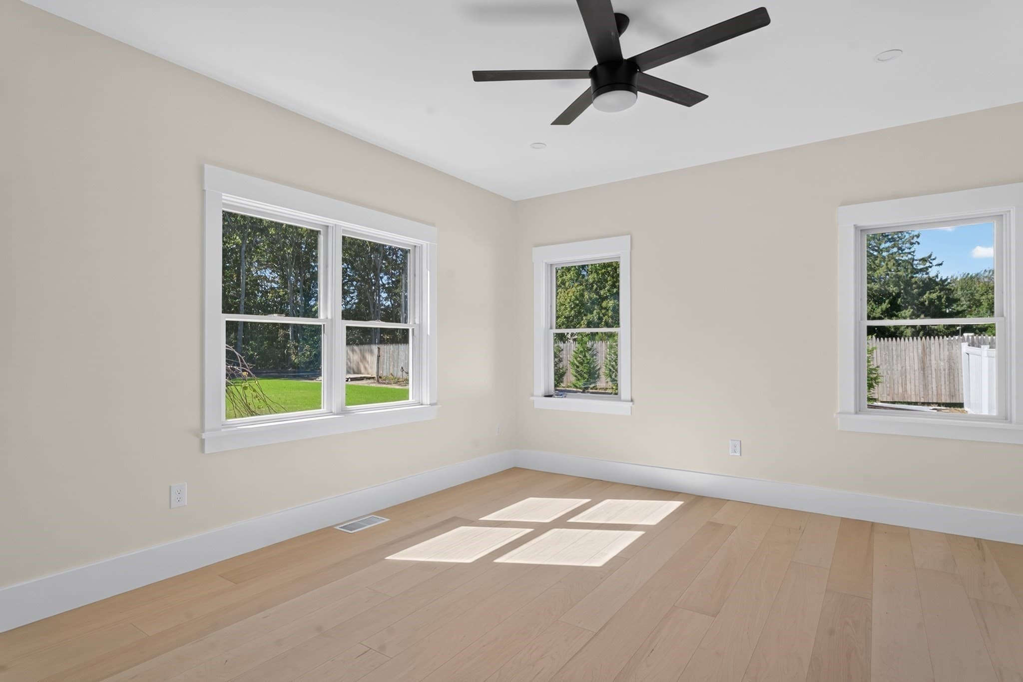 Single Family Residence at 152 Central Ave, Falmouth MA 02536, Falmouth, photo 23 of 42