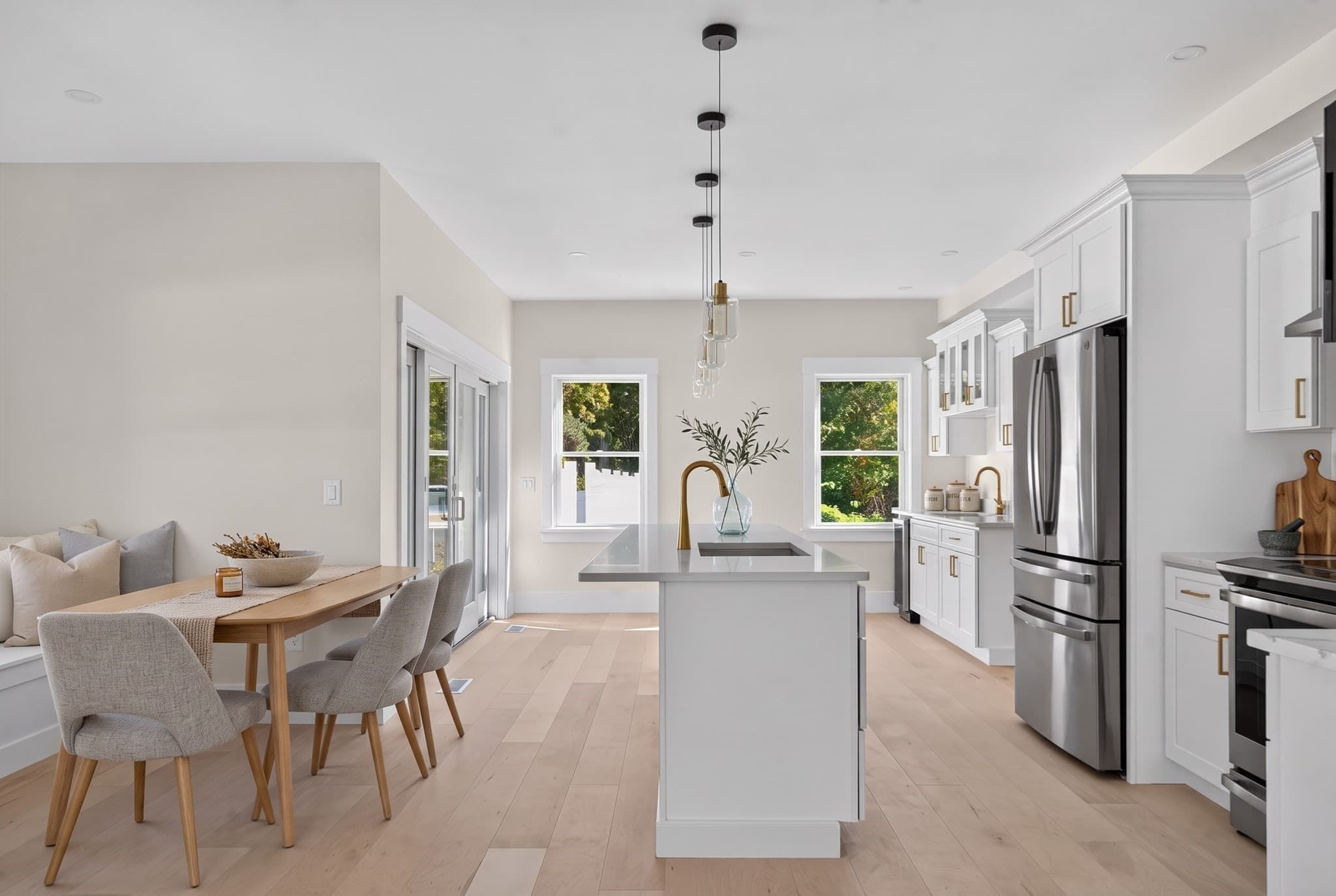 Single Family Residence at 152 Central Ave, Falmouth MA 02536, Falmouth, photo 6 of 42