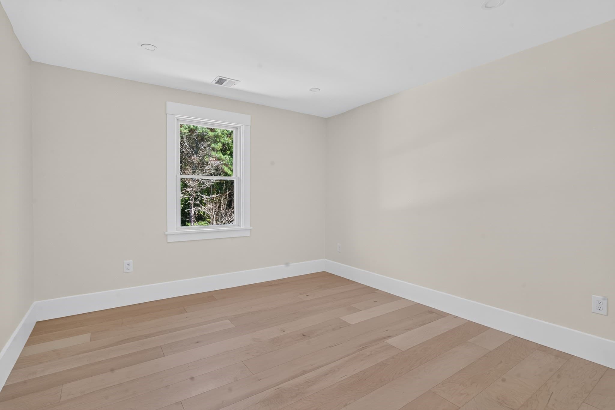 Single Family Residence at 152 Central Ave, Falmouth MA 02536, Falmouth, photo 28 of 42