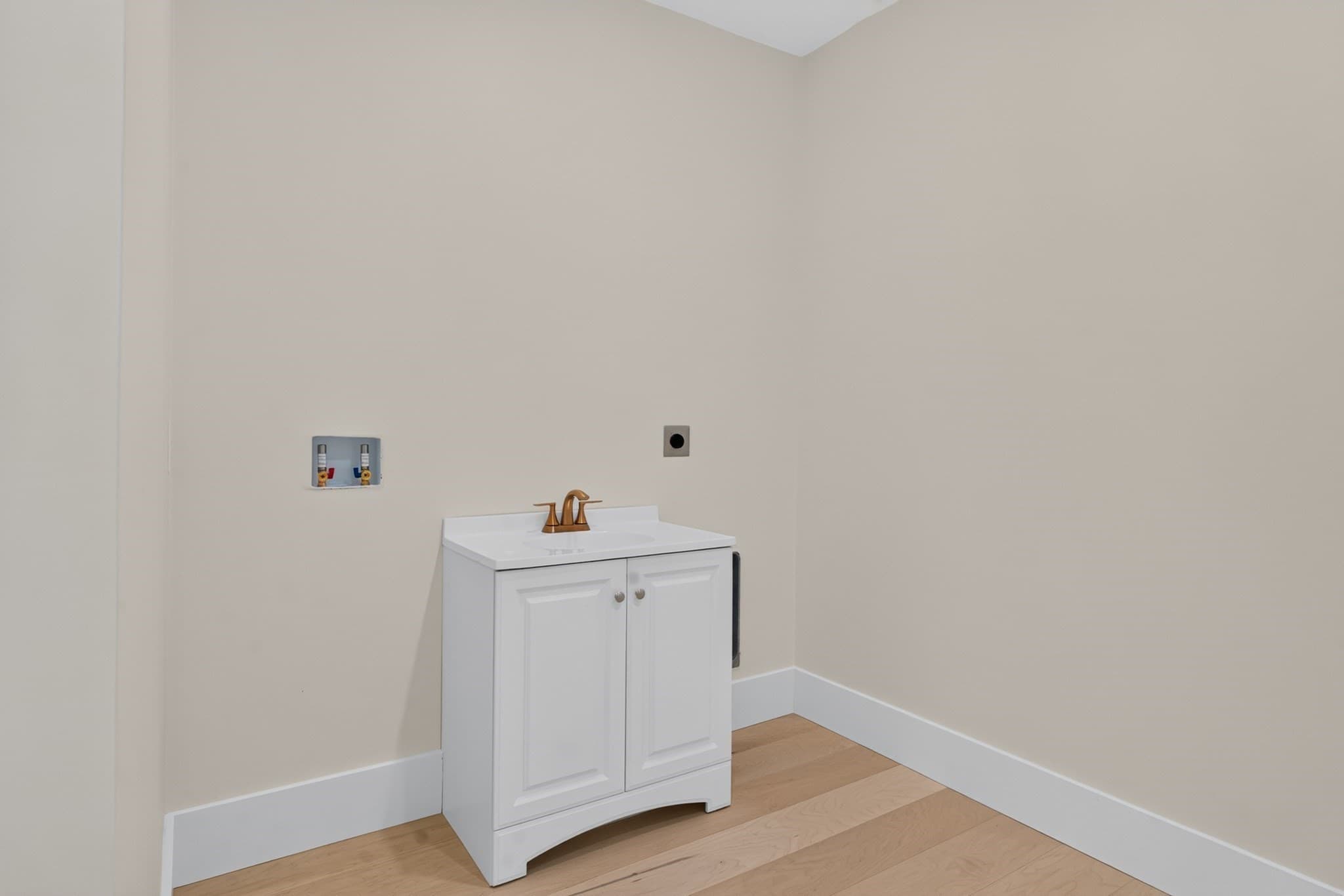 Single Family Residence at 152 Central Ave, Falmouth MA 02536, Falmouth, photo 35 of 42