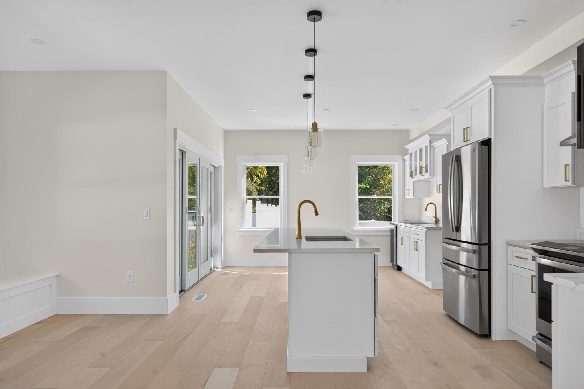 Single Family Residence at 152 Central Ave, Falmouth MA 02536, Falmouth, photo 8 of 42