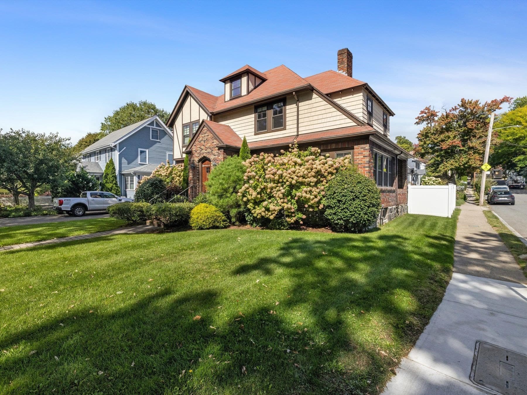 Single Family Residence at 732 W Roxbury Pkwy, Boston MA 02131, Boston, photo 2 of 42