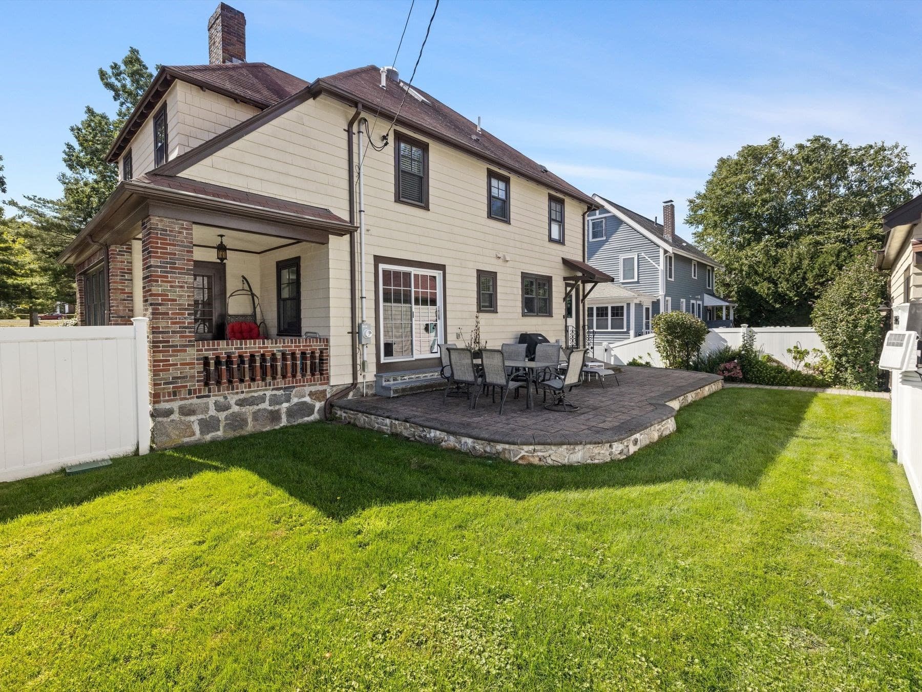Single Family Residence at 732 W Roxbury Pkwy, Boston MA 02131, Boston, photo 34 of 42