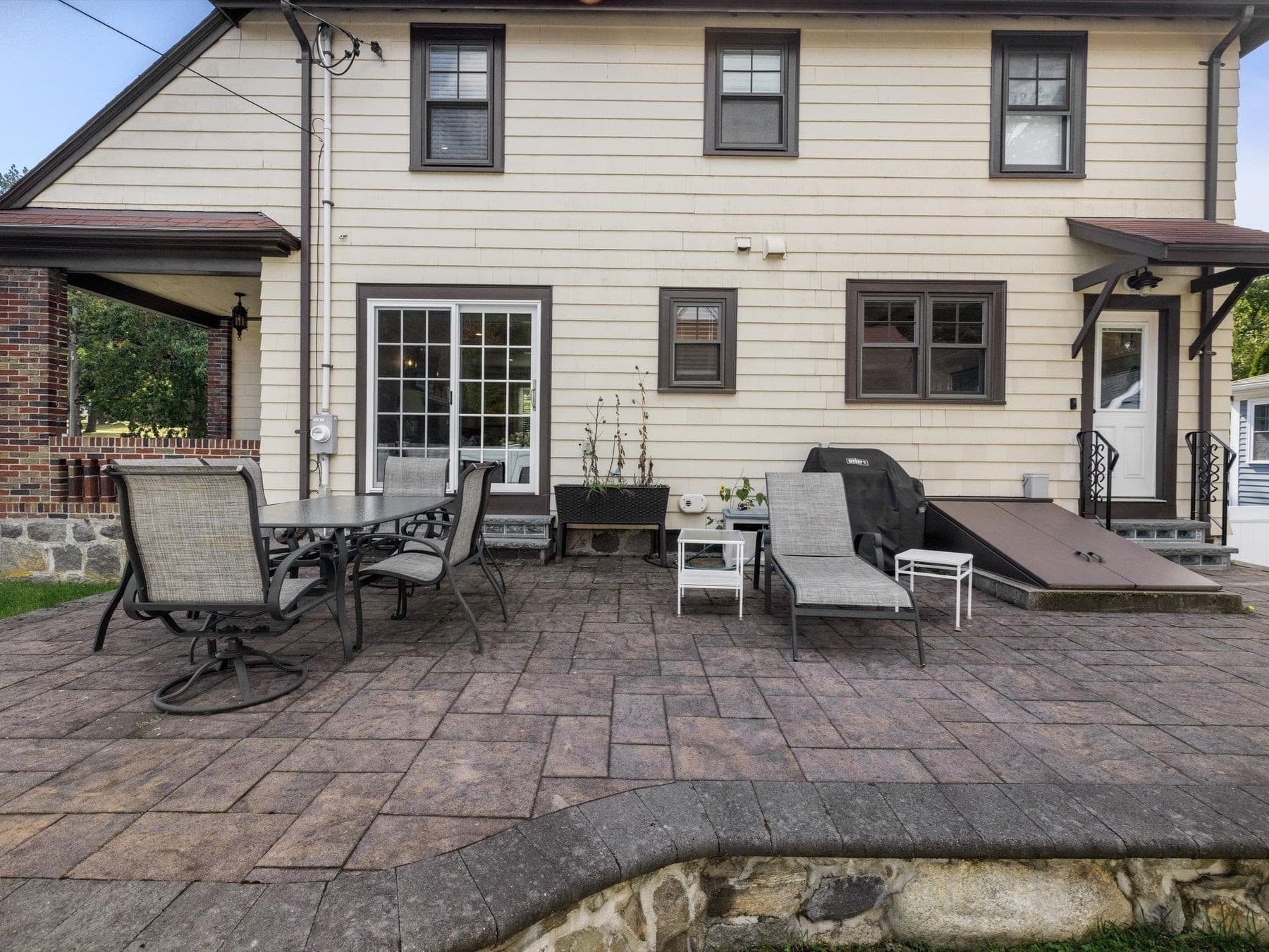 Single Family Residence at 732 W Roxbury Pkwy, Boston MA 02131, Boston, photo 37 of 42