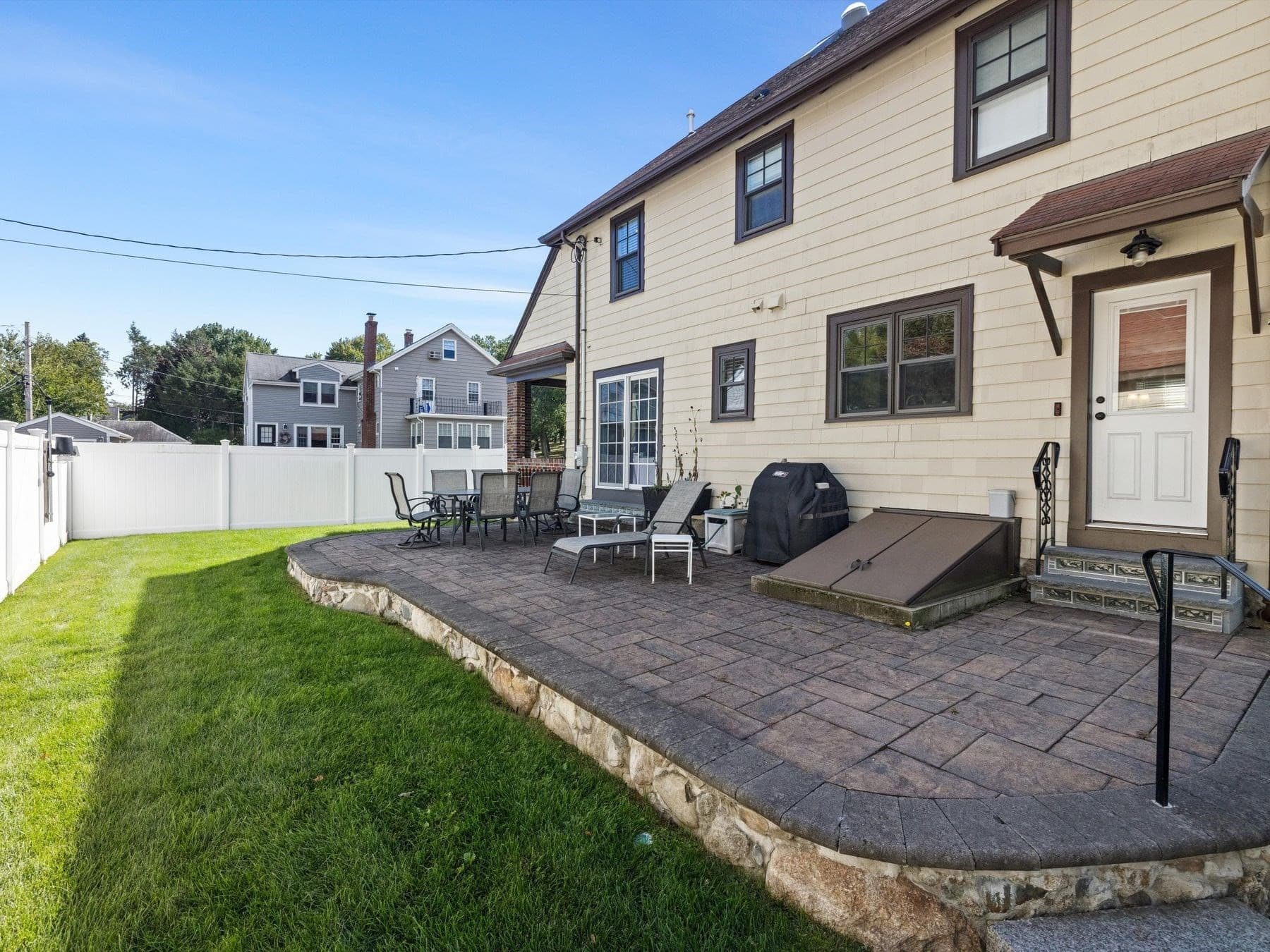 Single Family Residence at 732 W Roxbury Pkwy, Boston MA 02131, Boston, photo 35 of 42