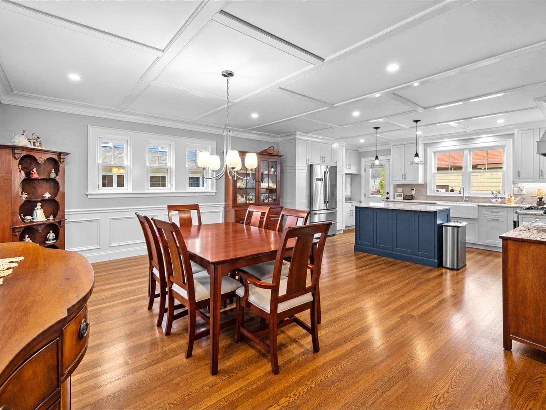 Single Family Residence at 732 W Roxbury Pkwy, Boston MA 02131, Boston, photo 8 of 42