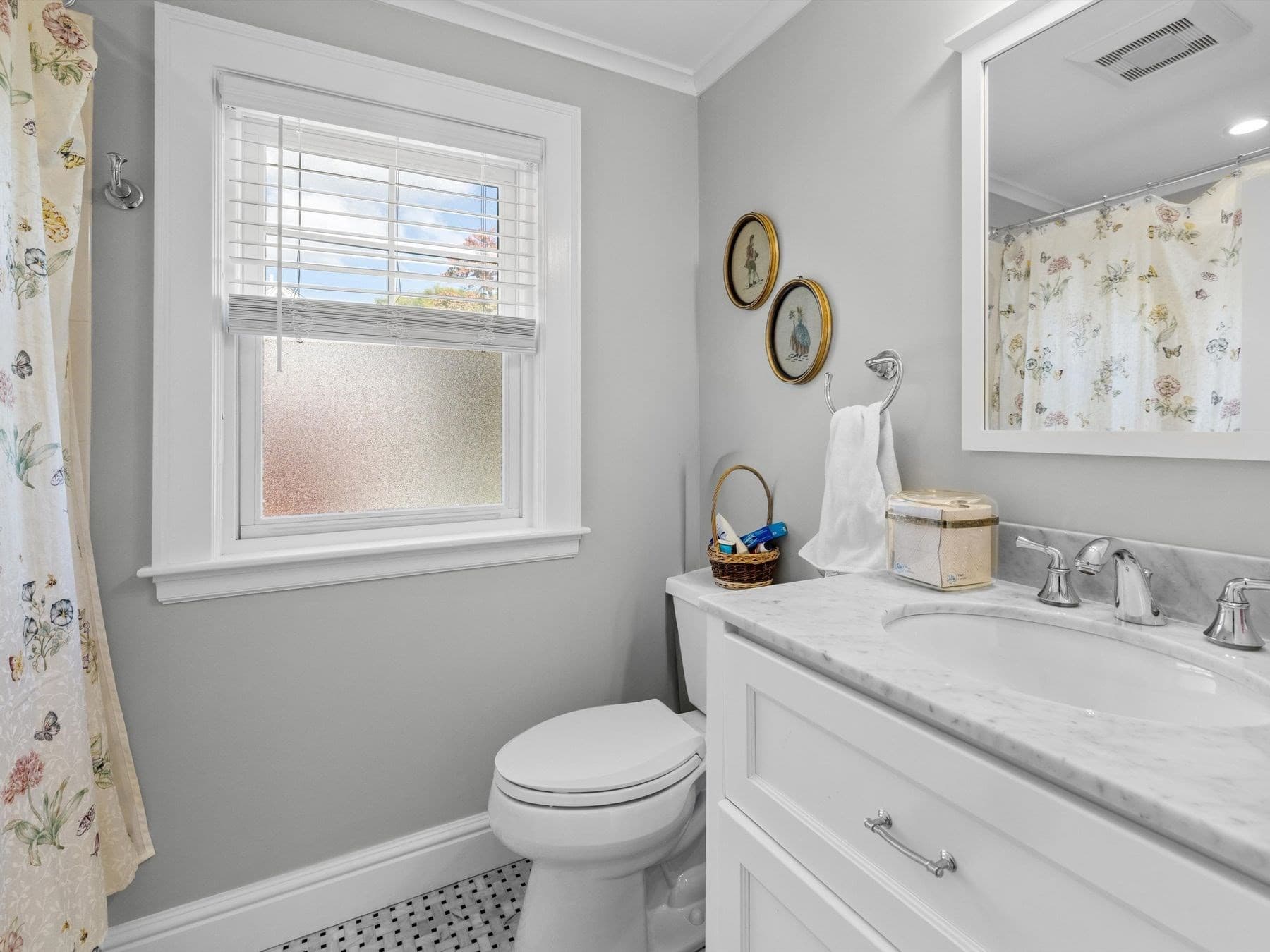 Single Family Residence at 732 W Roxbury Pkwy, Boston MA 02131, Boston, photo 21 of 42