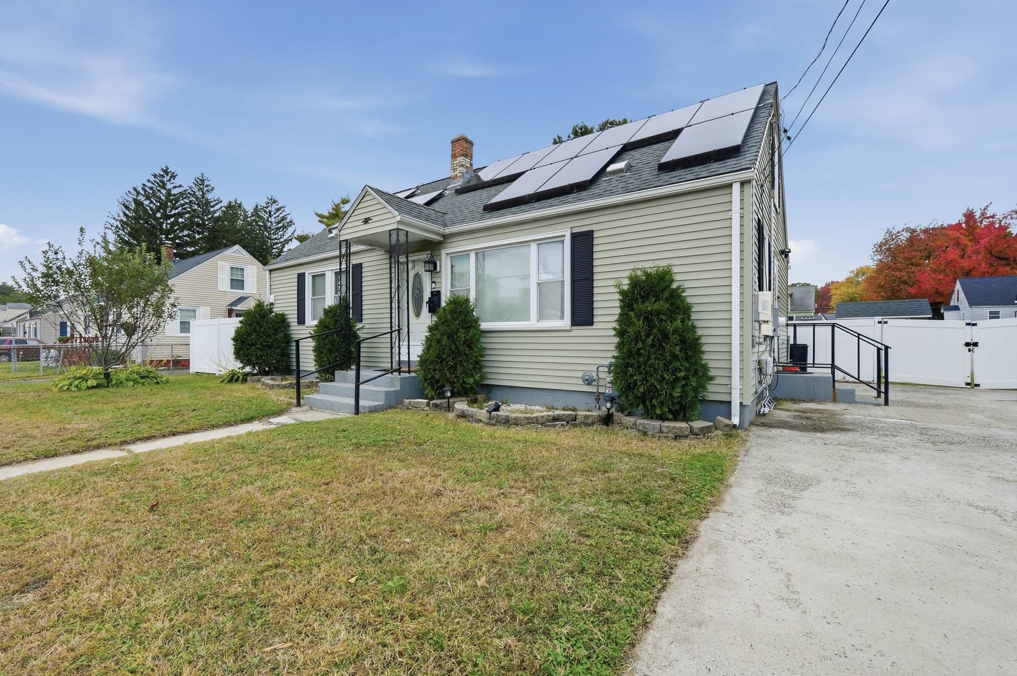 Single Family Residence at 1426 Roosevelt Avenue, Springfield MA 01109, Springfield, photo 2 of 36