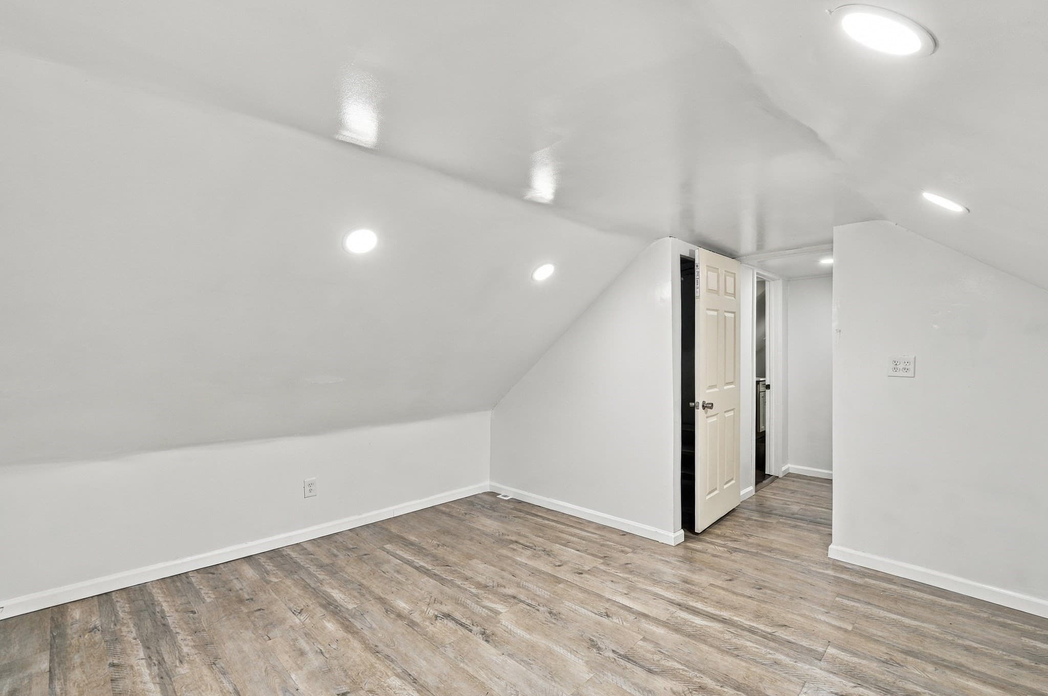 Single Family Residence at 1426 Roosevelt Avenue, Springfield MA 01109, Springfield, photo 22 of 36