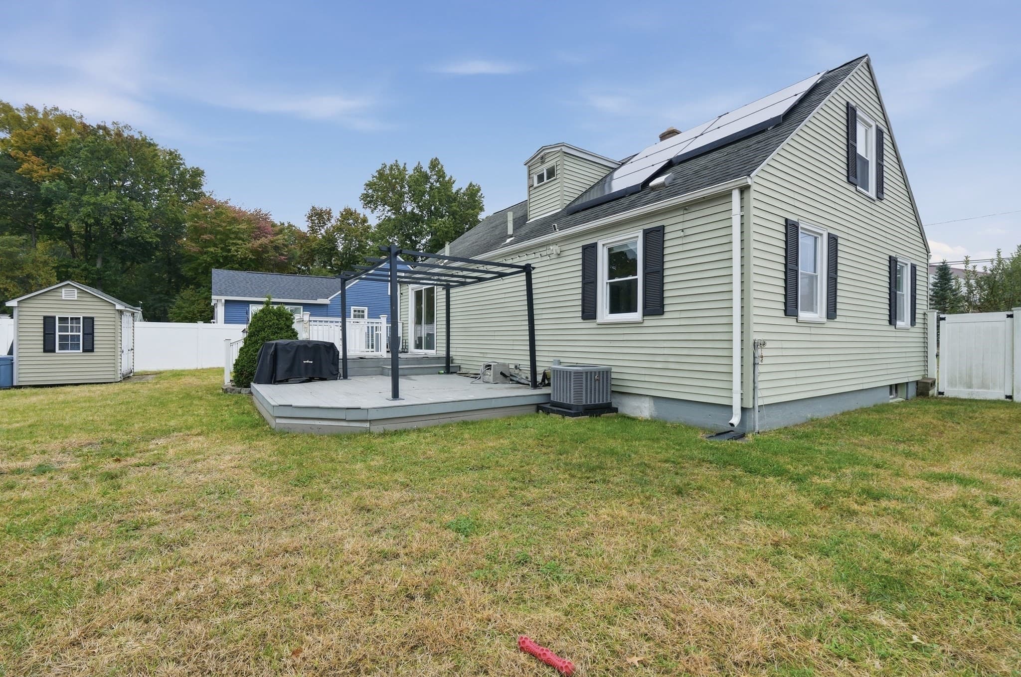 Single Family Residence at 1426 Roosevelt Avenue, Springfield MA 01109, Springfield, photo 32 of 36