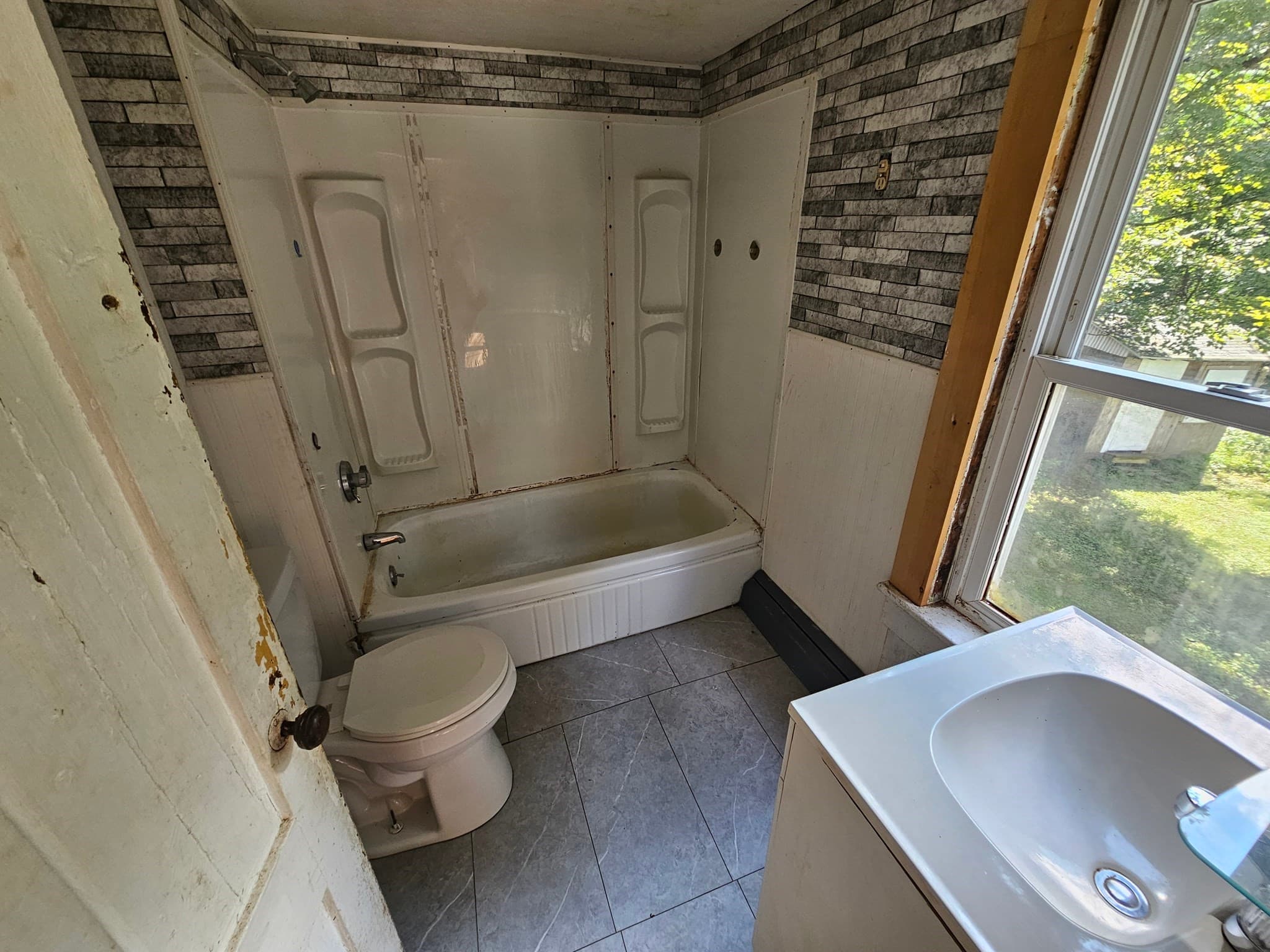 Single Family Residence at 28 Carpenter St, Warren MA 01083, photo 10 of 14