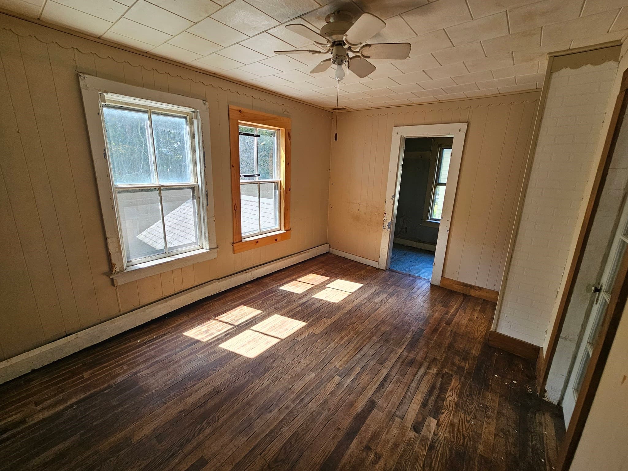 Single Family Residence at 28 Carpenter St, Warren MA 01083, photo 8 of 14
