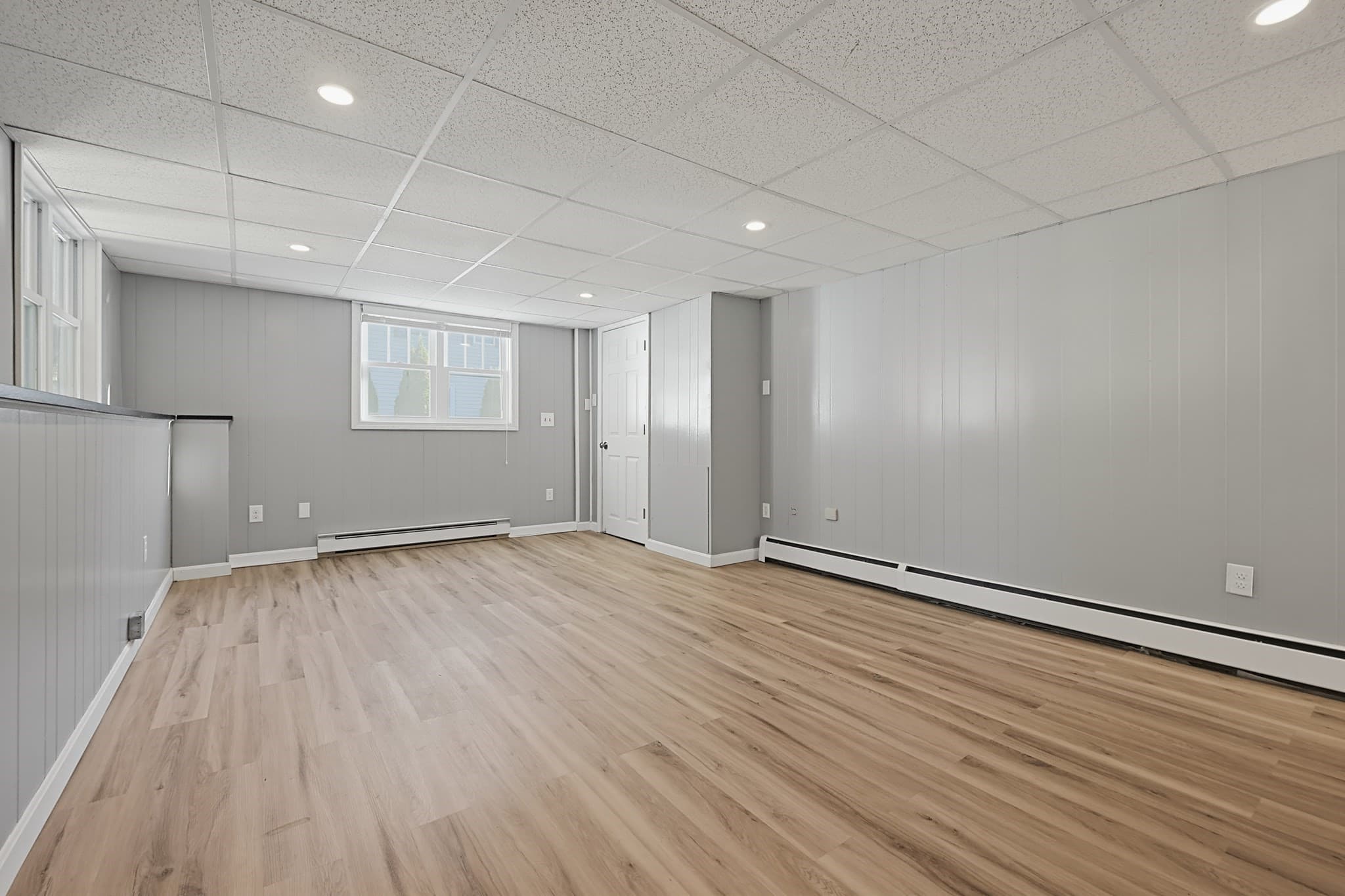 Single Family Residence at 35 Macarthur Dr, Millbury MA 01527, photo 20 of 31