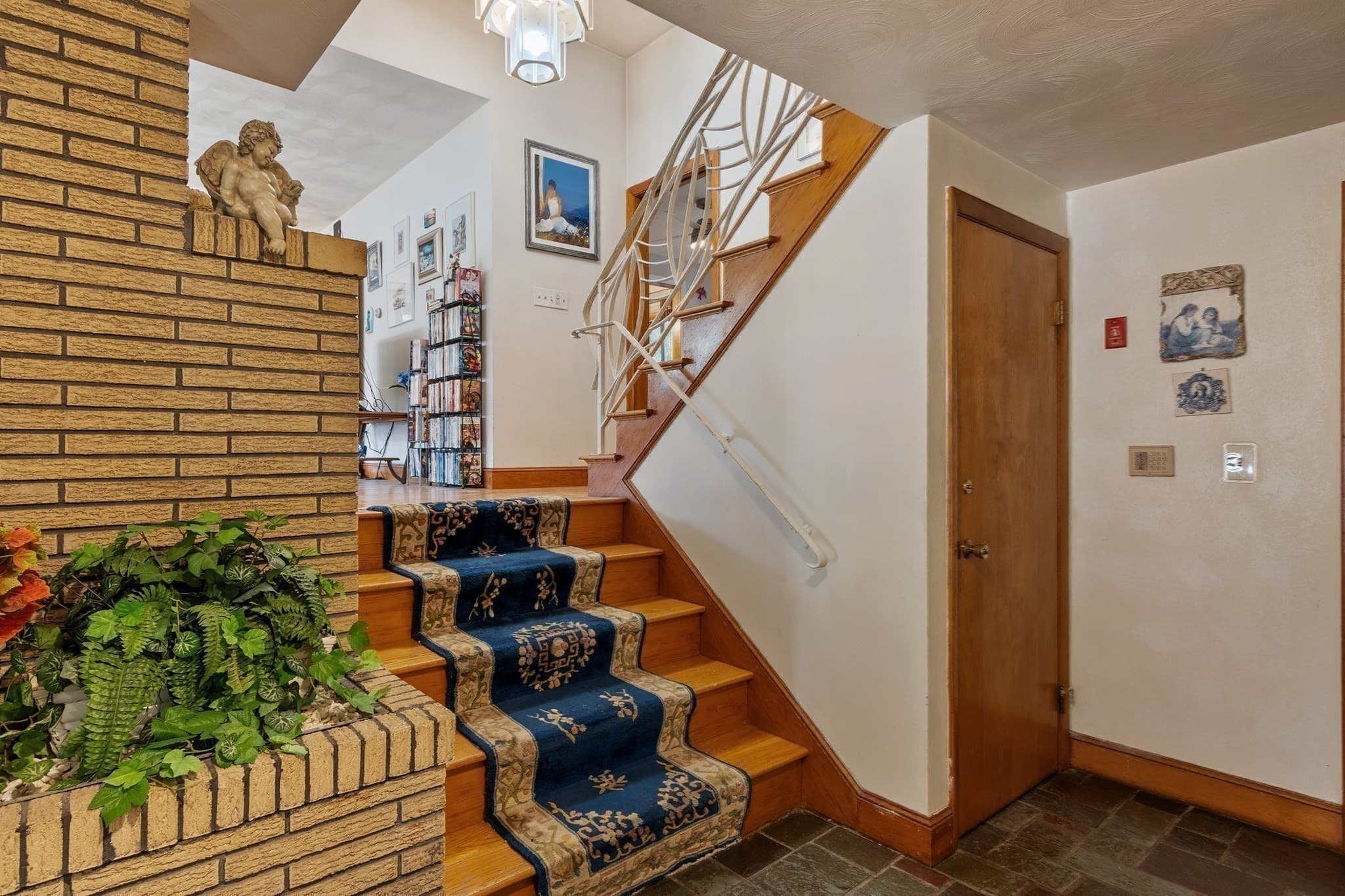 Single Family Residence at 9 Randolph Rd, Stoneham MA 02180, photo 6 of 36