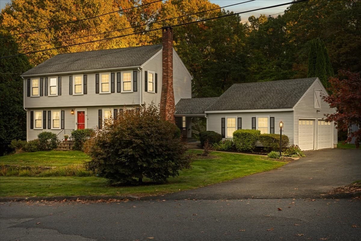 18 Fairview Drive, Southborough MA 01772