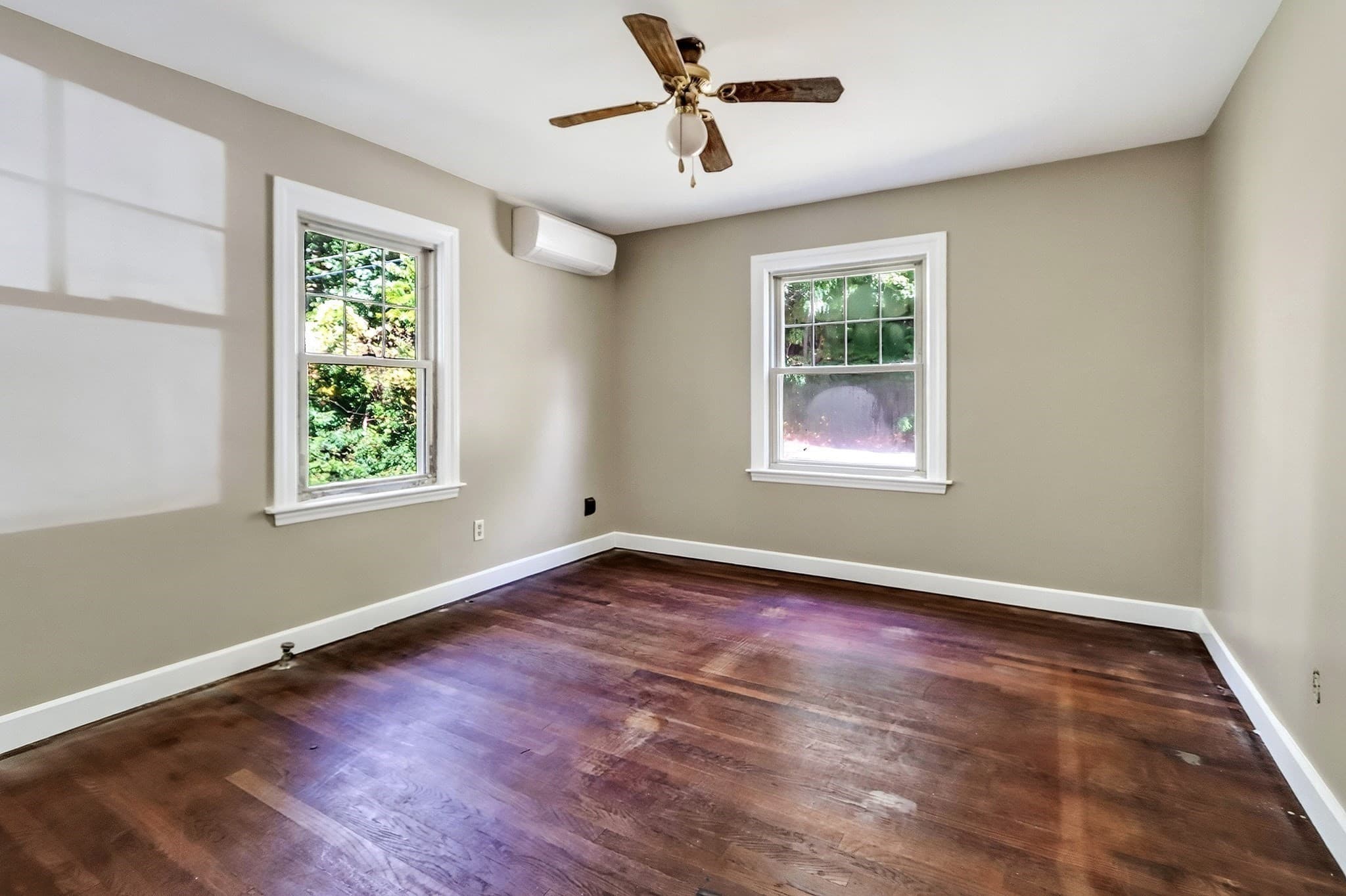 Single Family Residence at 32 Winter St, Marlborough MA 01752, photo 11 of 29