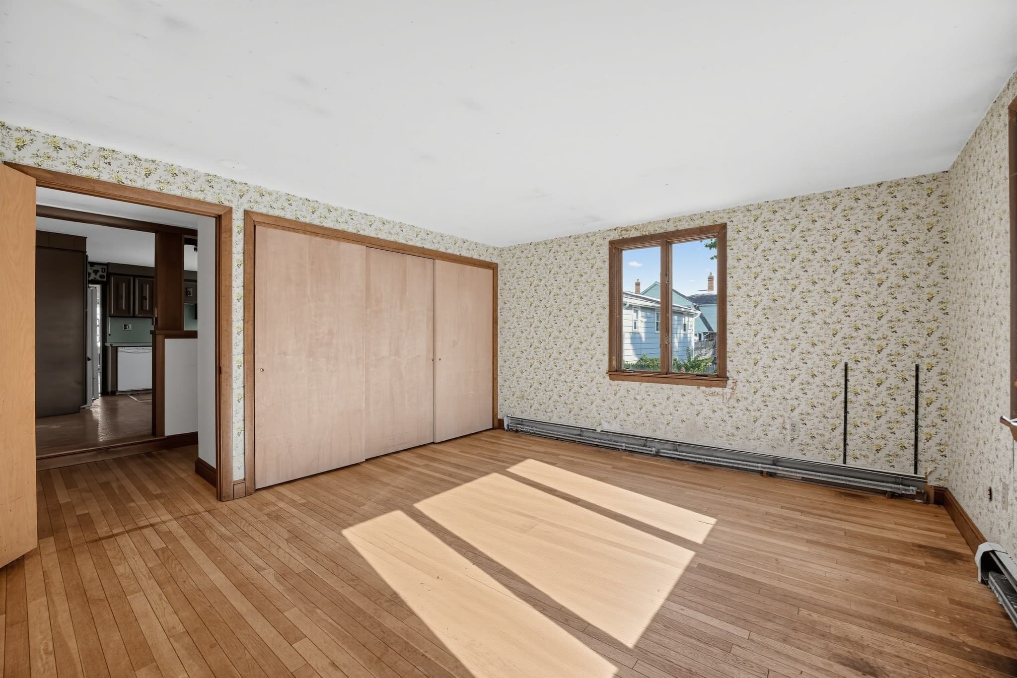 Single Family Residence at 139 Union St, Weymouth MA 02190, photo 28 of 36