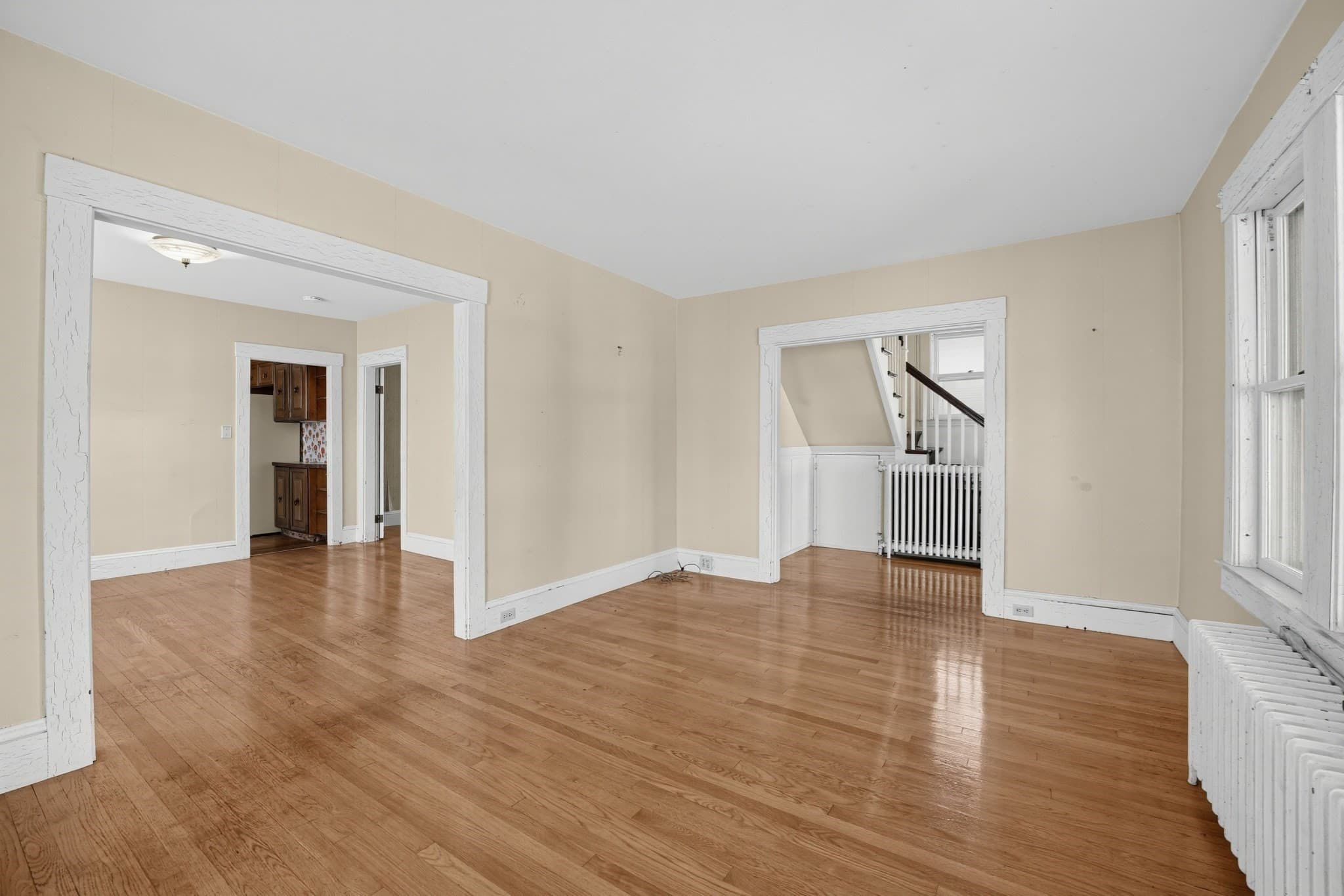 Single Family Residence at 139 Union St, Weymouth MA 02190, photo 9 of 36
