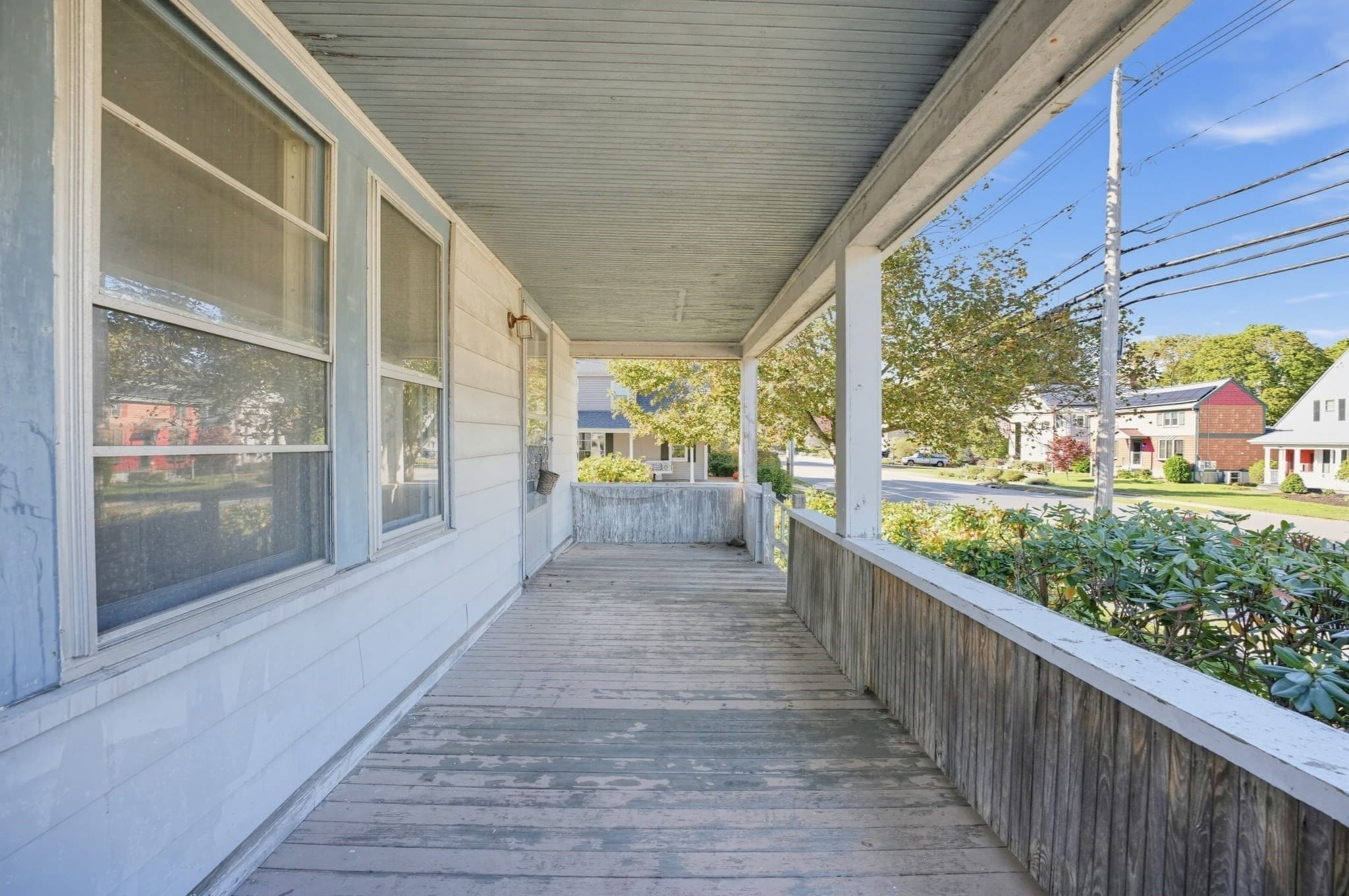 Single Family Residence at 139 Union St, Weymouth MA 02190, photo 4 of 36