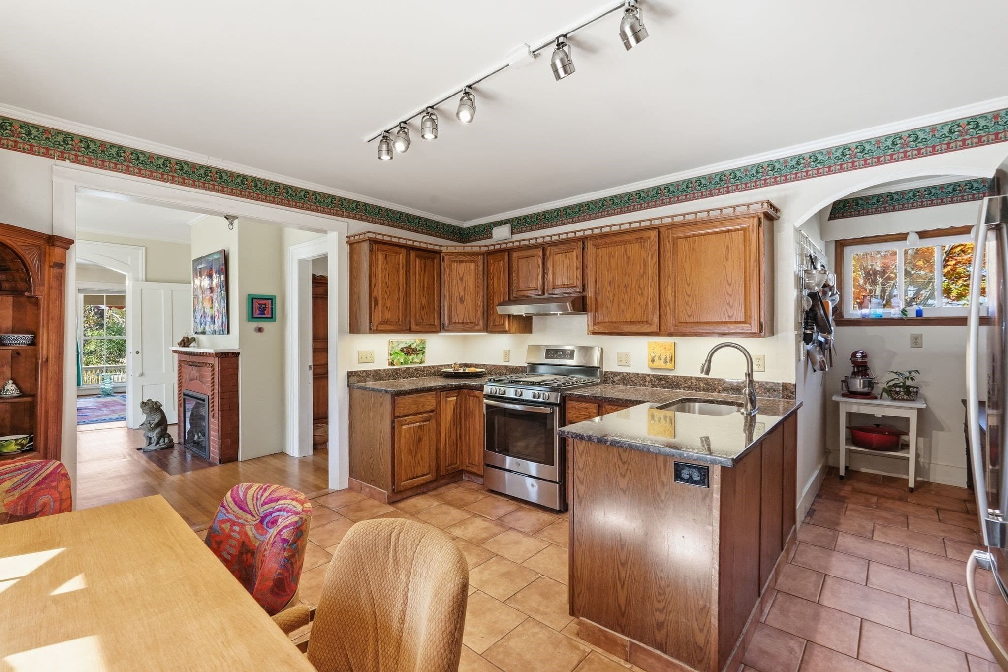 Single Family Residence at 81 Franklin St, Greenfield MA 01301, Greenfield, photo 13 of 42