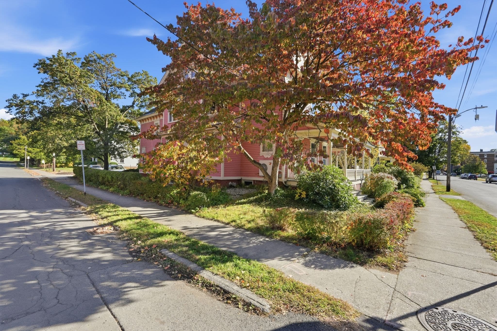 Single Family Residence at 81 Franklin St, Greenfield MA 01301, Greenfield, photo 3 of 42
