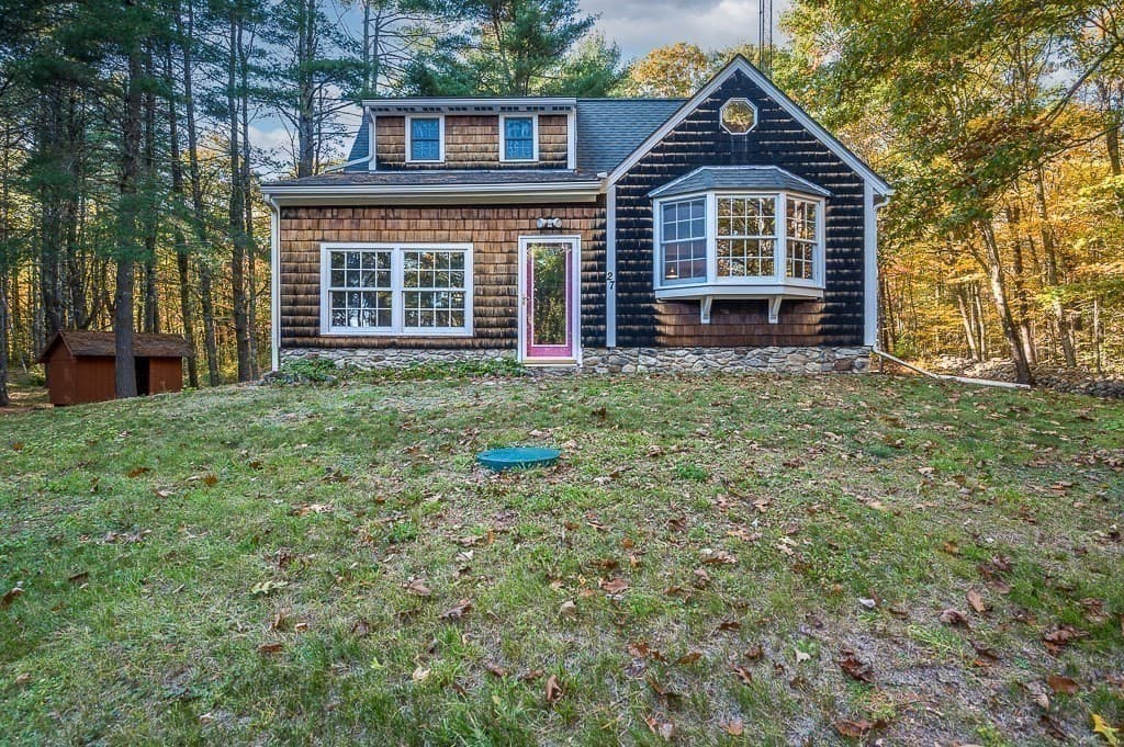 Single Family Residence at 27 Grimes Rd, Hubbardston MA 01452, photo 5 of 42