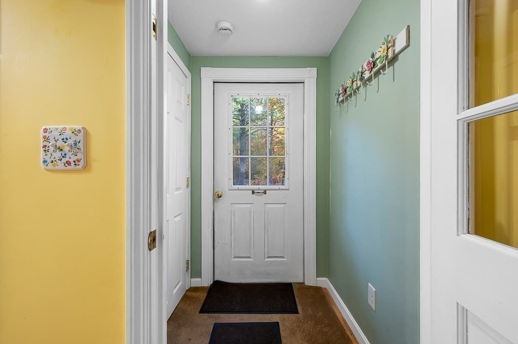 Single Family Residence at 27 Grimes Rd, Hubbardston MA 01452, photo 15 of 42