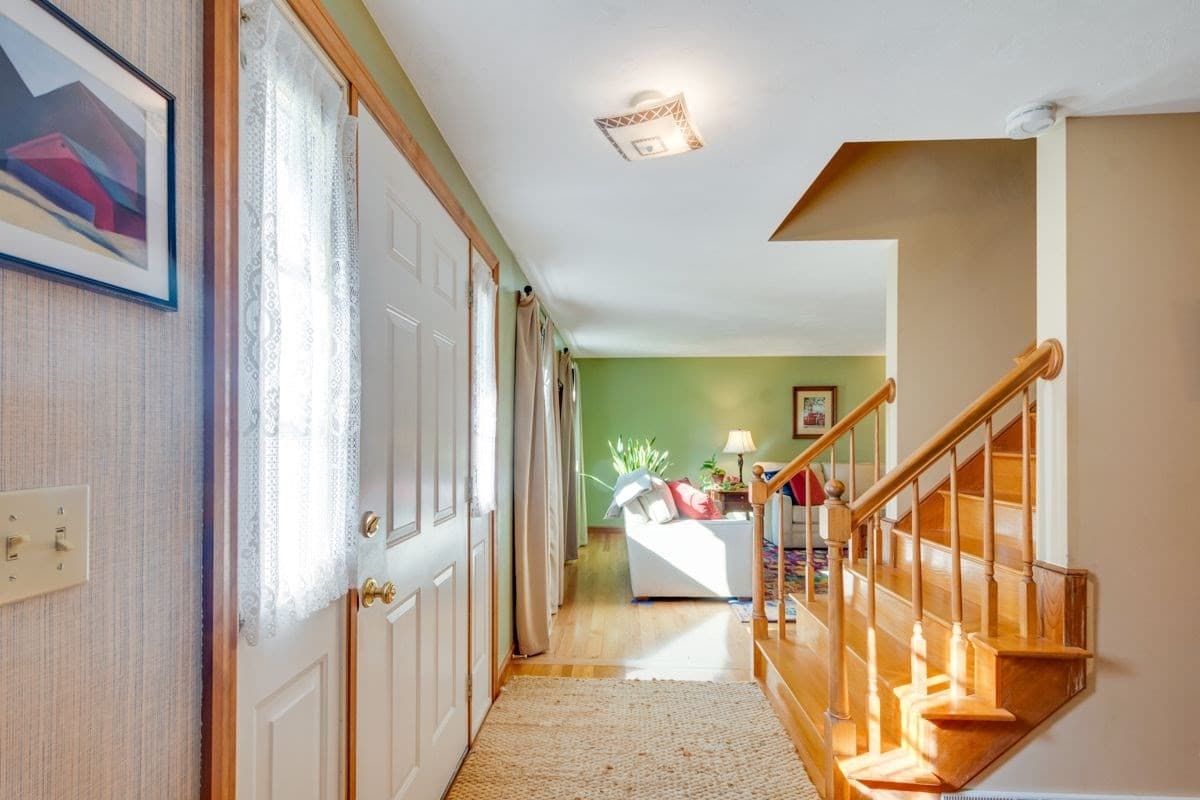Single Family Residence at 9 Beatty Ln, Easton MA 02375, photo 2 of 34