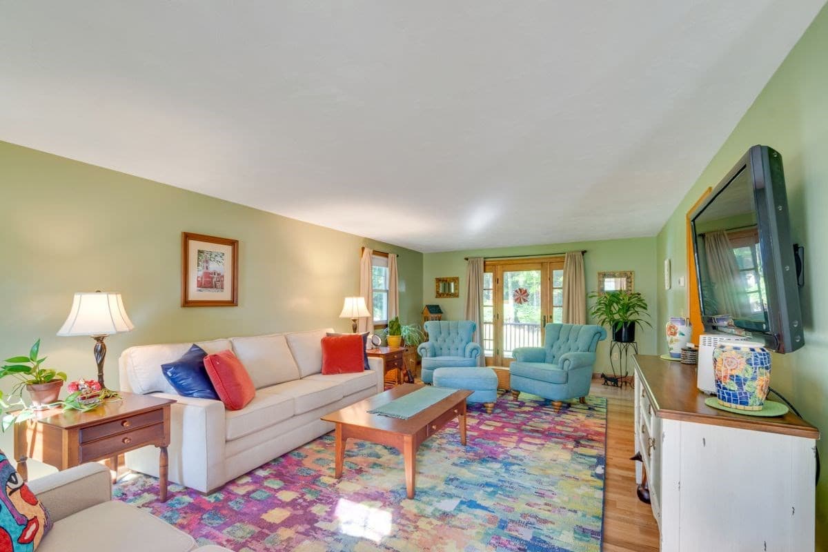 Single Family Residence at 9 Beatty Ln, Easton MA 02375, photo 6 of 34