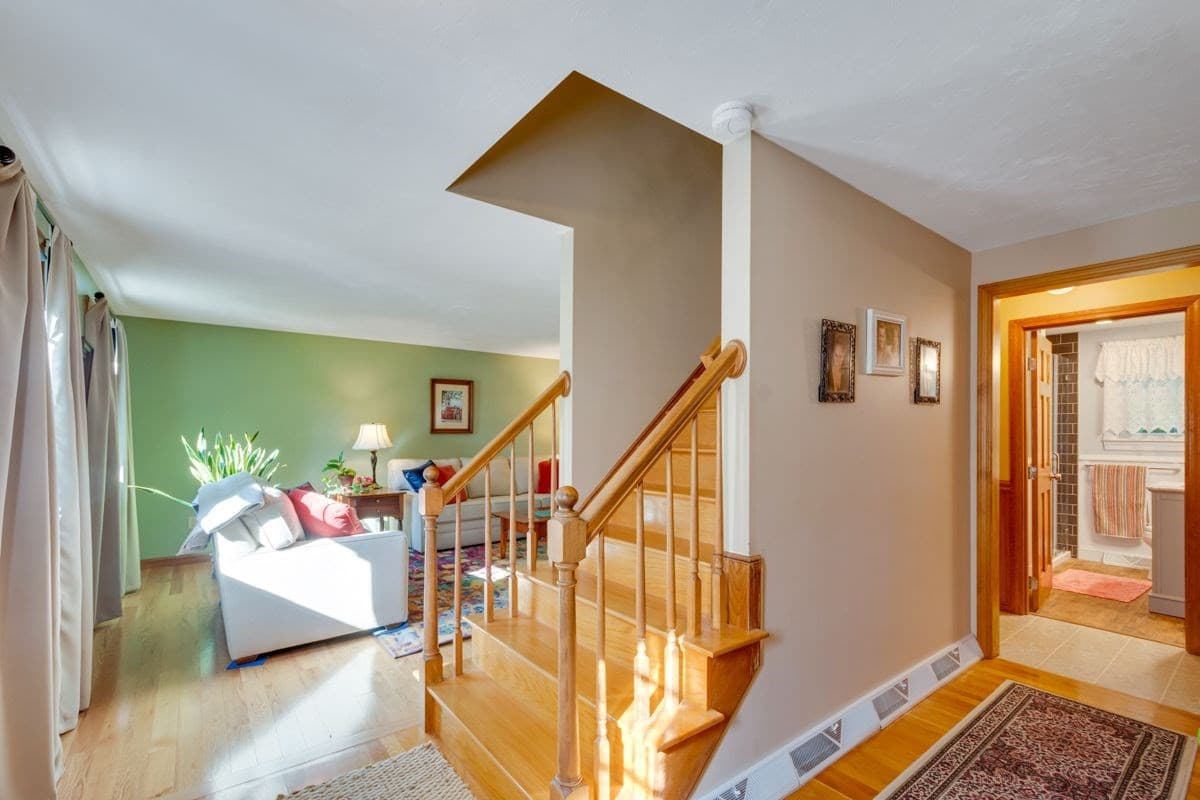Single Family Residence at 9 Beatty Ln, Easton MA 02375, photo 3 of 34