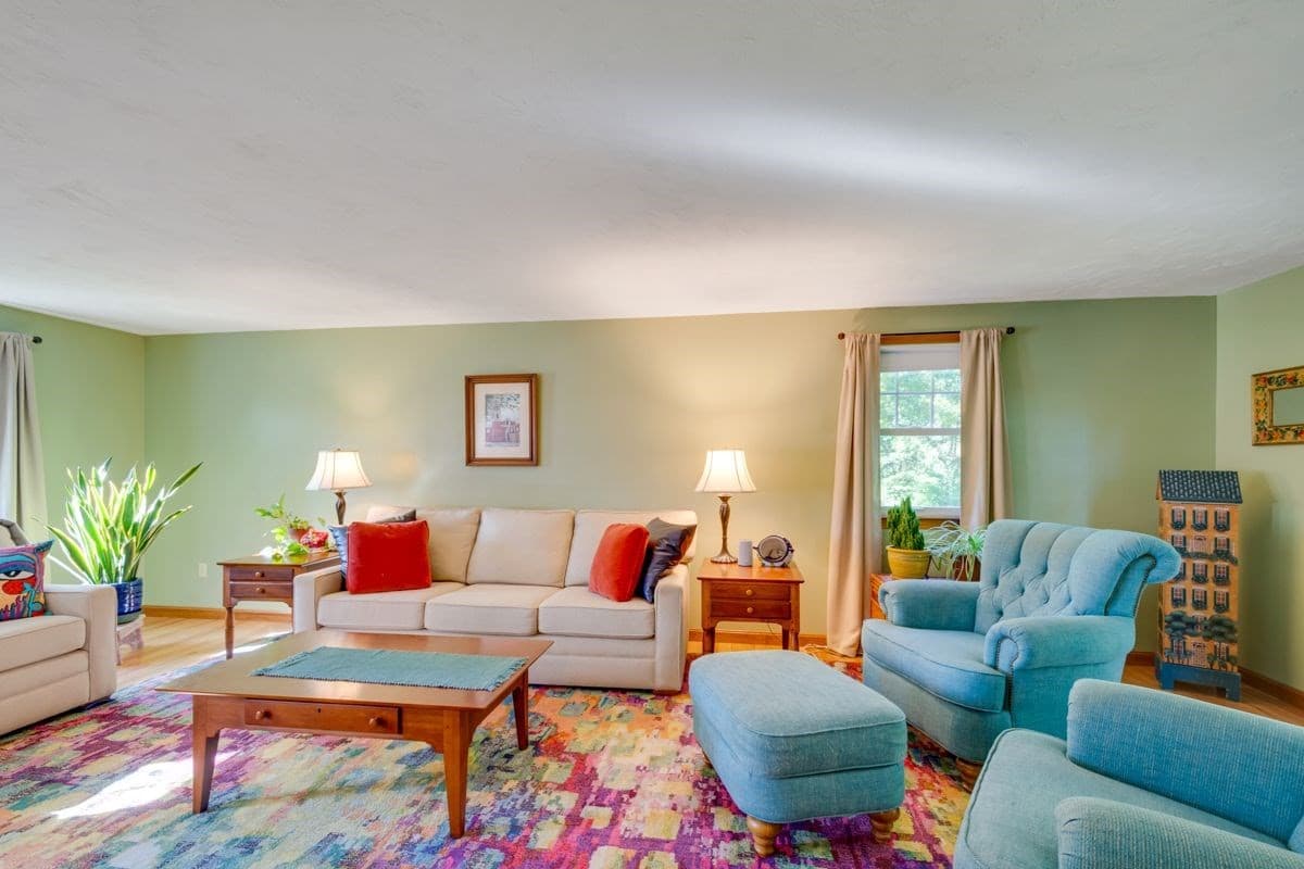 Single Family Residence at 9 Beatty Ln, Easton MA 02375, photo 8 of 34