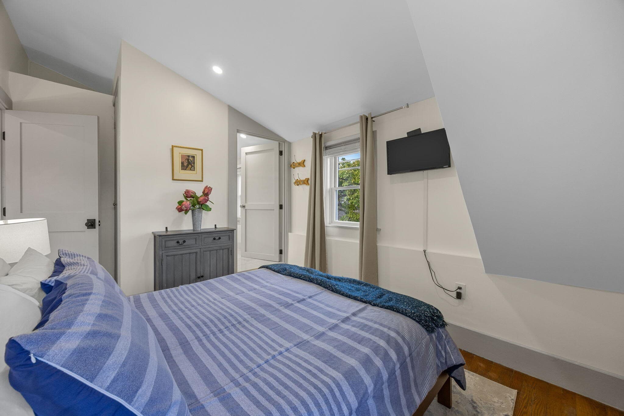 Condominium at 233 Bradford Street Unit 9, Provincetown MA 02657, photo 11 of 22
