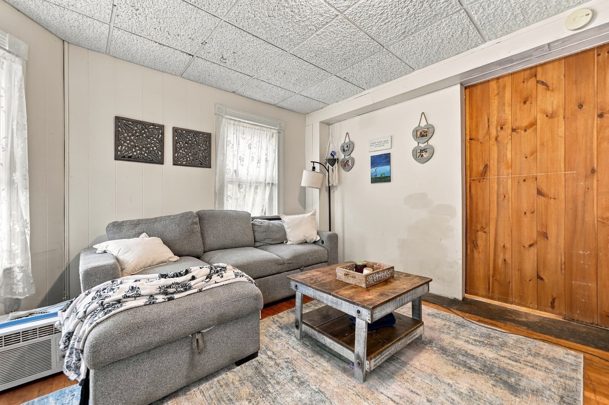 2 Family - 2 Units Up/Down at 9 Mount Avenue, Worcester MA 01606, Worcester, photo 6 of 42